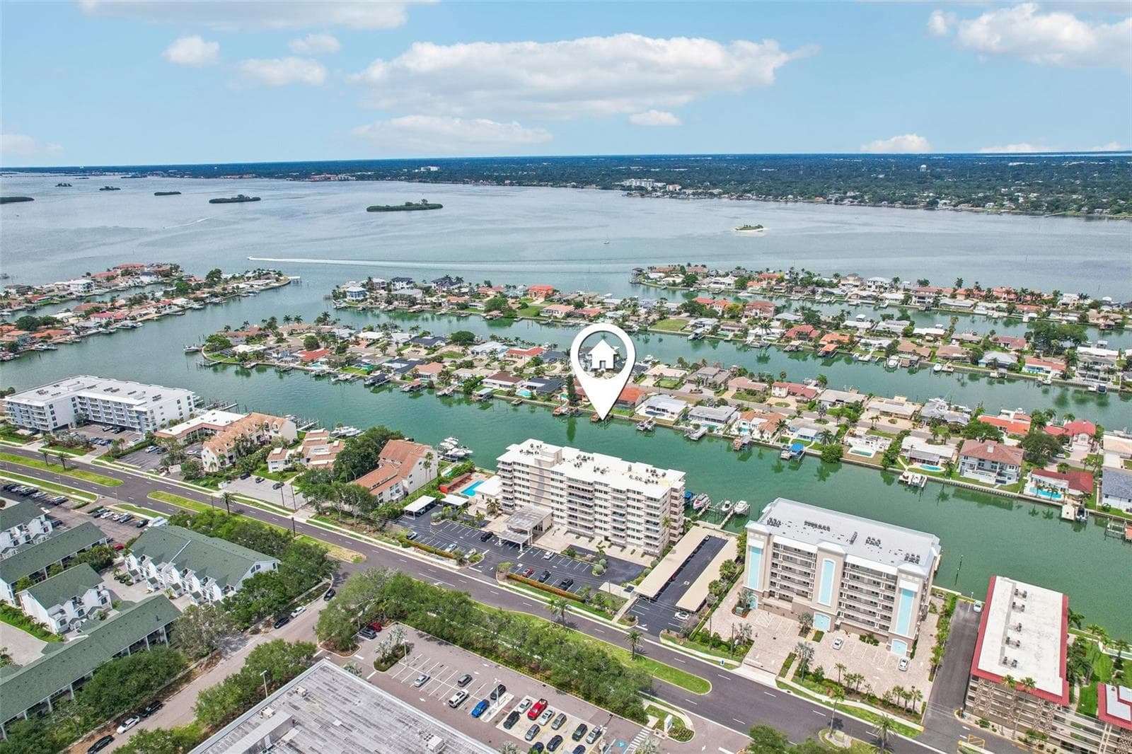 223 ISLAND WAY #4C
