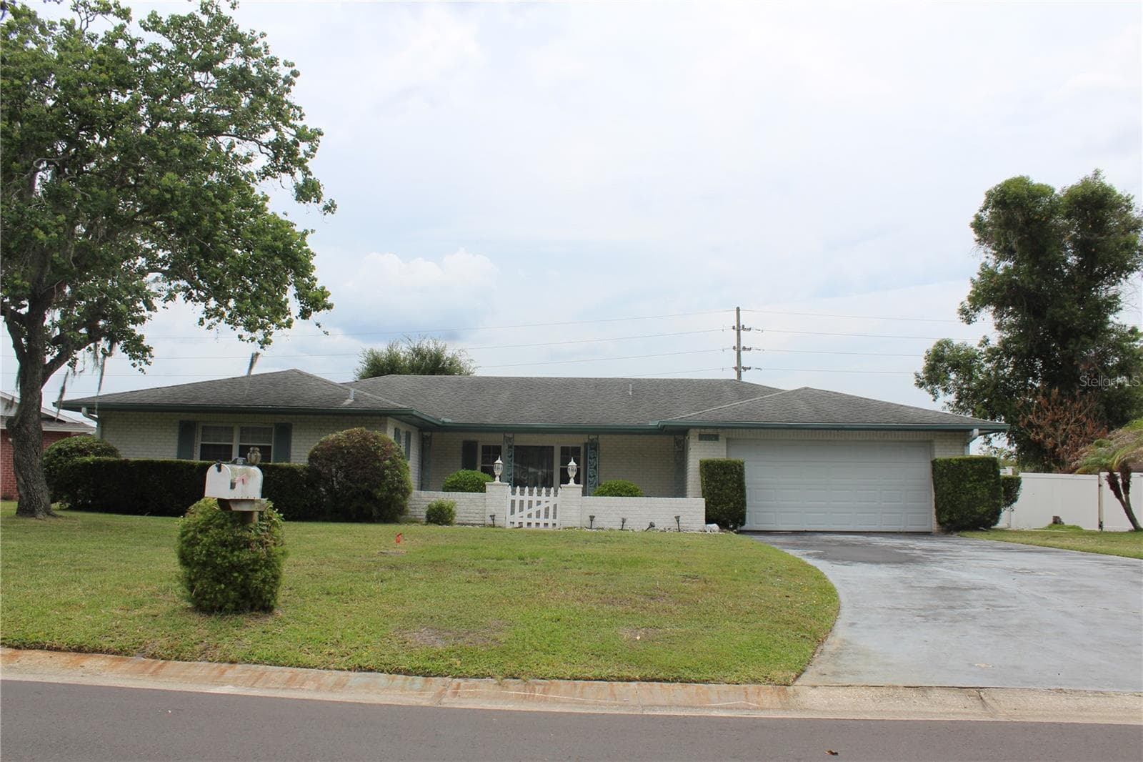 2324 HALEY CT
