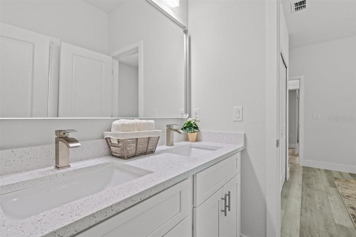 Single Family Residence at 3830 GARDENIA DR, INDIAN LAKE ESTATES, photo 27 of 70