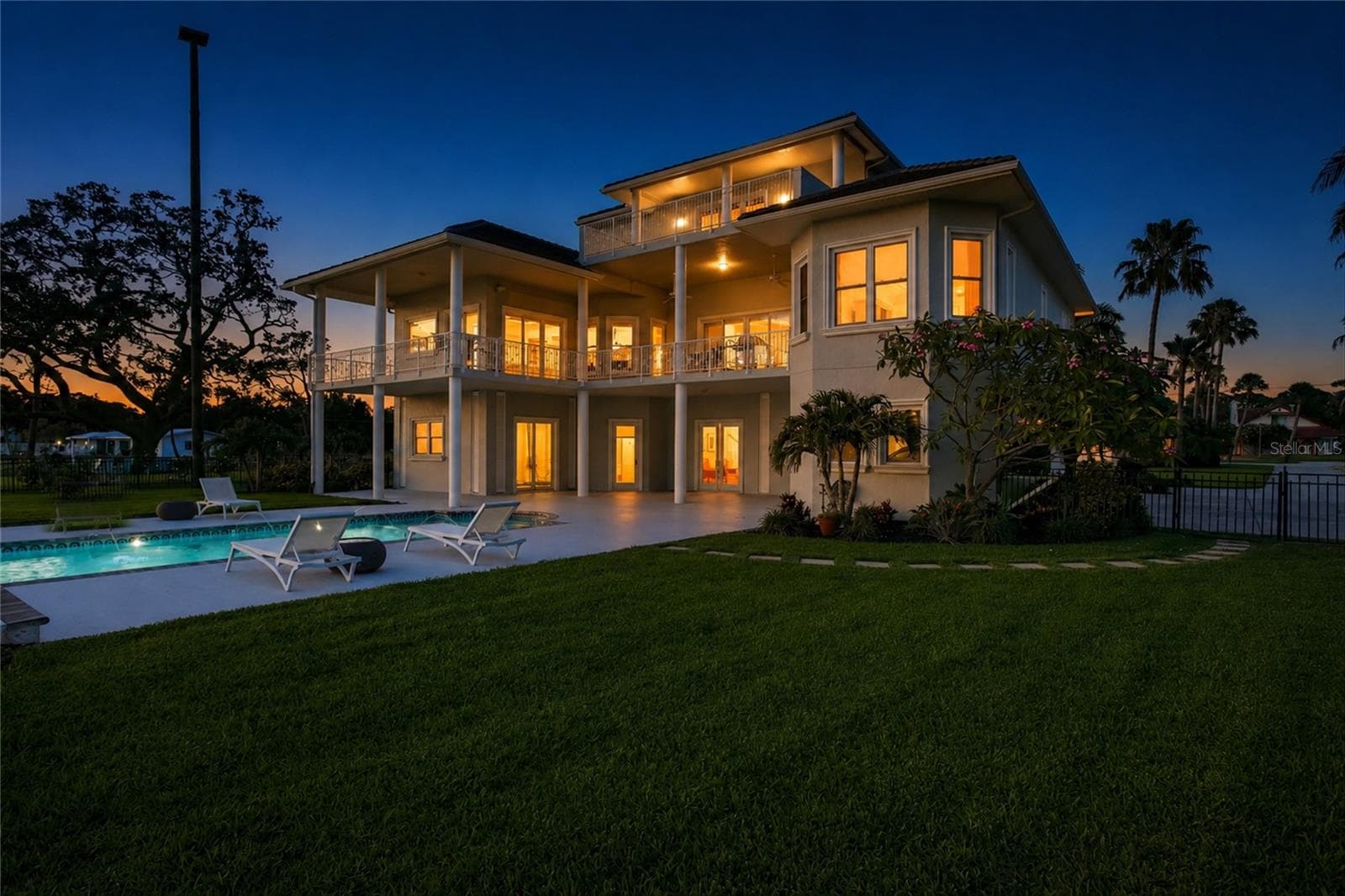Single Family Residence at 7524 WESTMORELAND DR, SARASOTA, photo 66 of 100