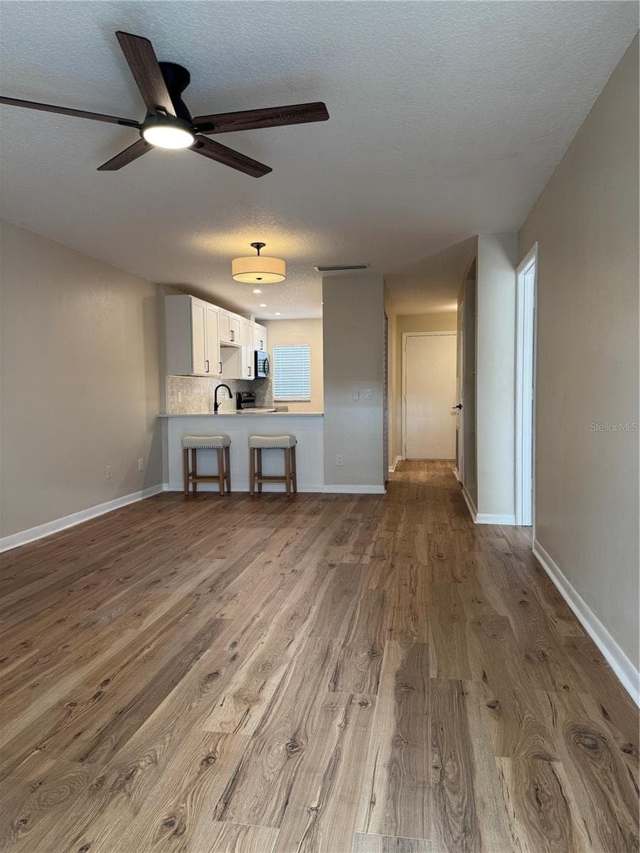Condominium at 3819 N OAK DR #I42, TAMPA, photo 5 of 25