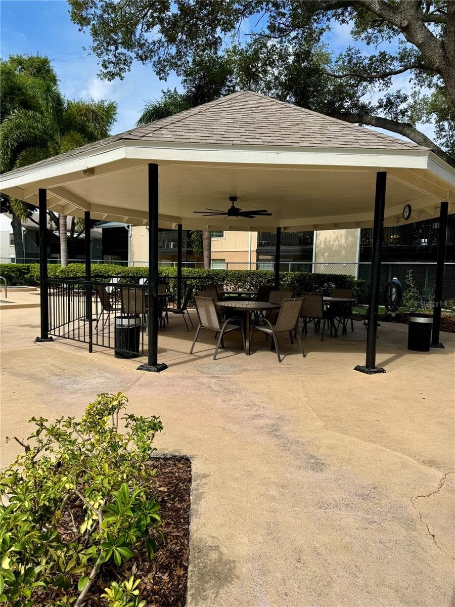 Condominium at 3819 N OAK DR #I42, TAMPA, photo 23 of 25