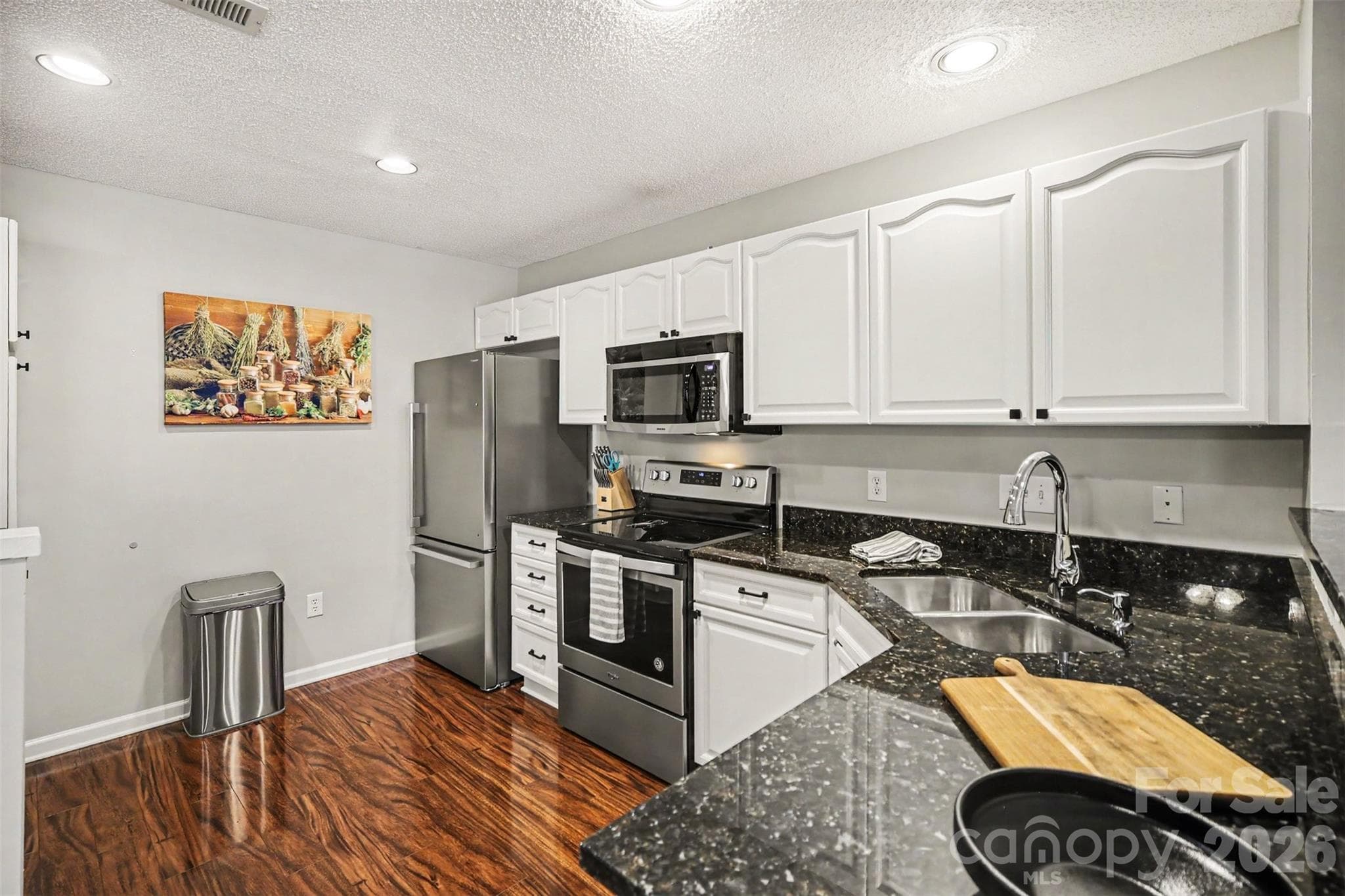 Townhouse at 9725 Mattforest Circle, Charlotte, photo 6 of 22