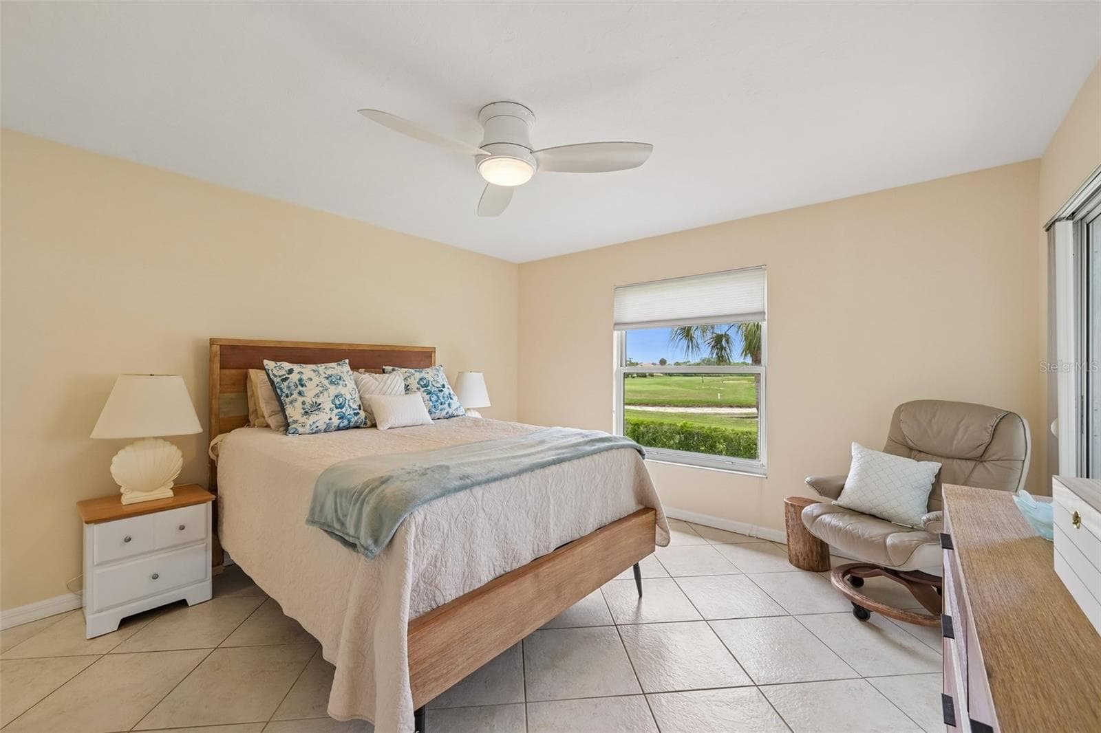 Primary bedroom is spacioous - 1041 CAPRI ISLES BLVD #209, VENICE