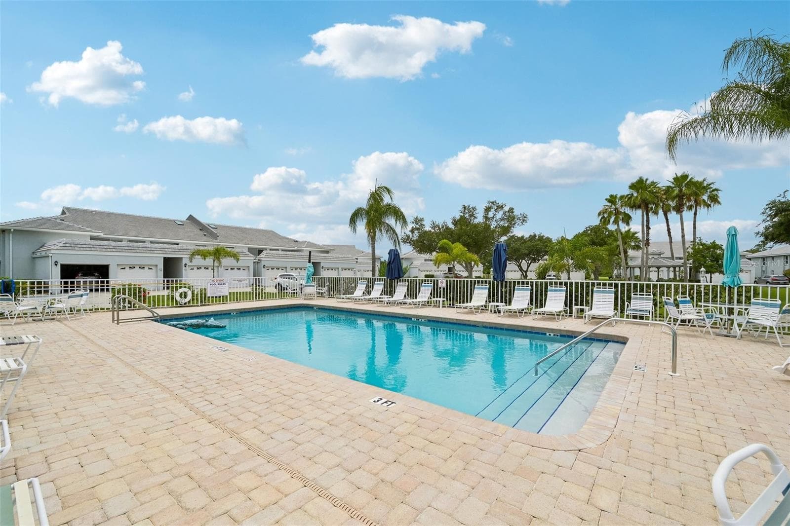 Community Pool - 1041 CAPRI ISLES BLVD #209, VENICE