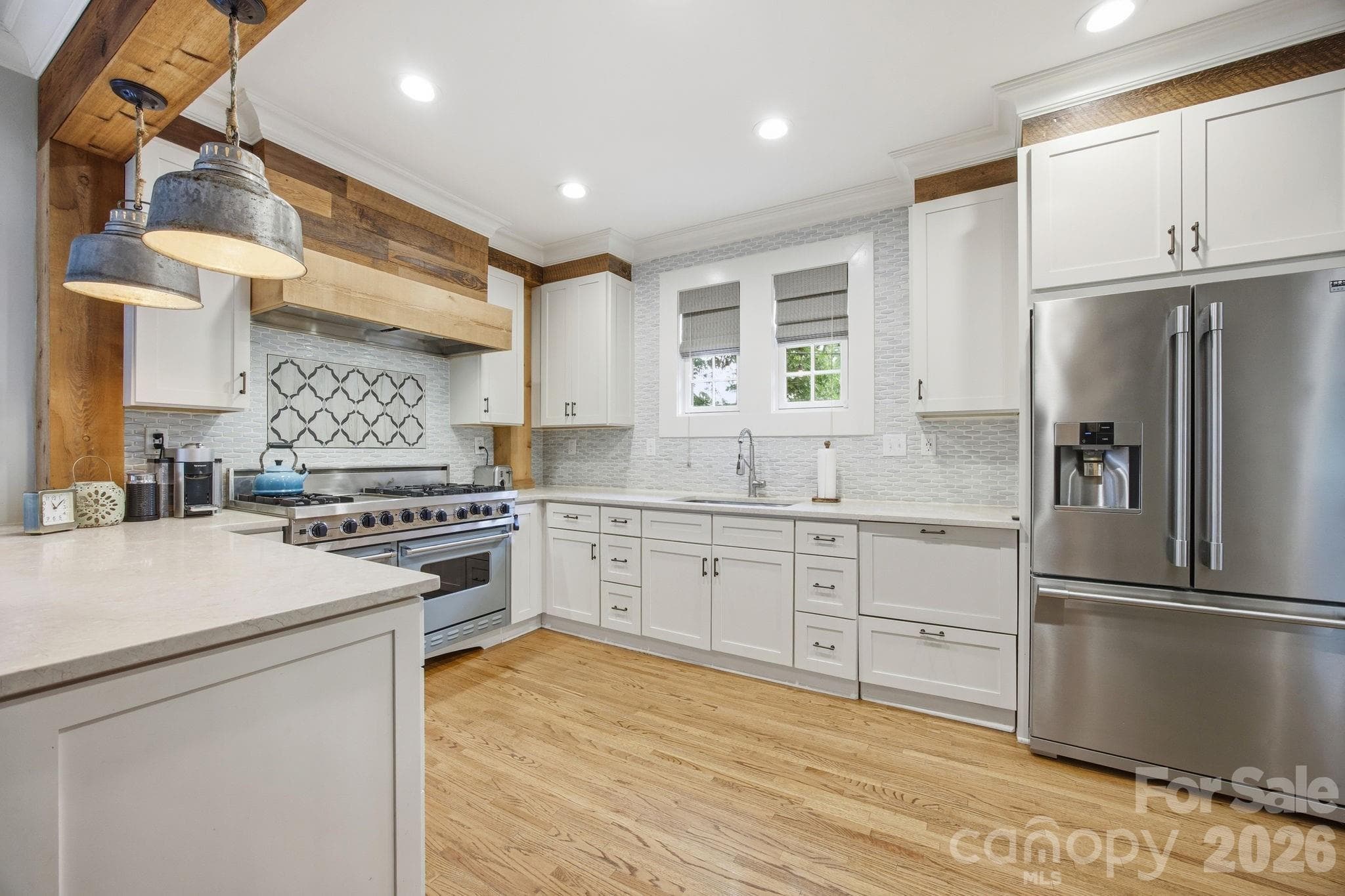 Single Family Residence at Charlotte, photo 4 of 44