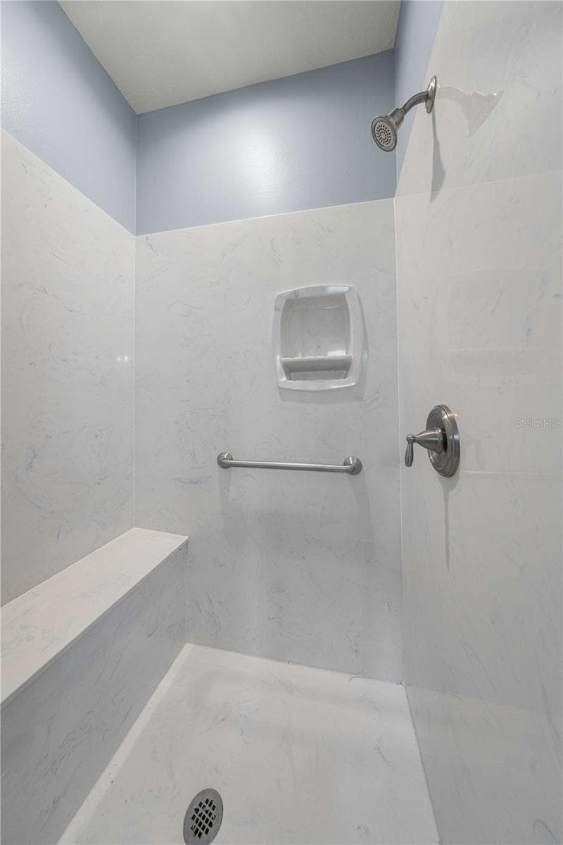 Primary Bath - 2379 NW 55TH AVENUE RD, OCALA
