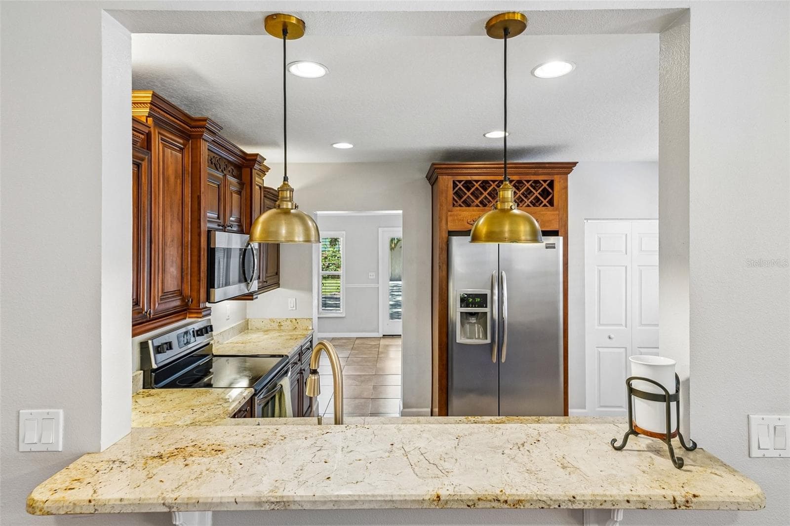 Single Family Residence at 3924 W BAY VIEW AVE, TAMPA, photo 11 of 75