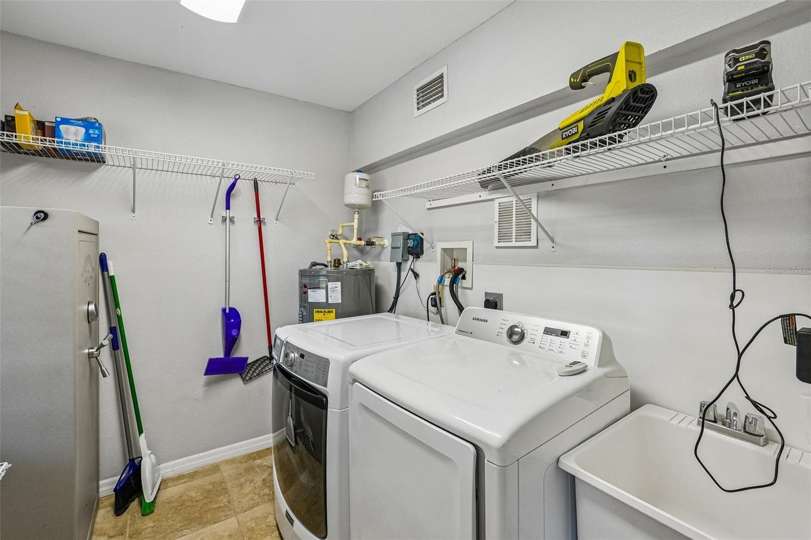 Single Family Residence at 3924 W BAY VIEW AVE, TAMPA, photo 44 of 75