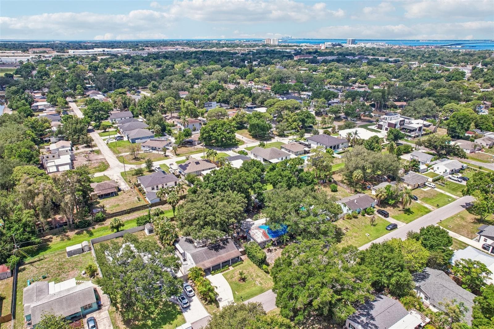 Single Family Residence at 3924 W BAY VIEW AVE, TAMPA, photo 70 of 75