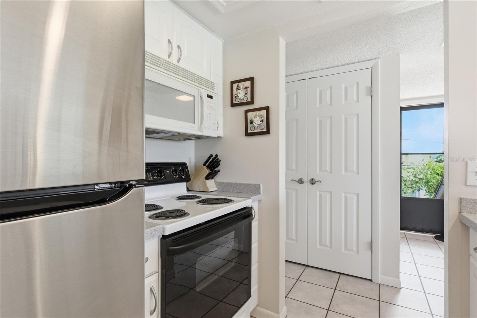 Condominium at 1500 COVE II PLACE #531, SARASOTA, photo 12 of 40