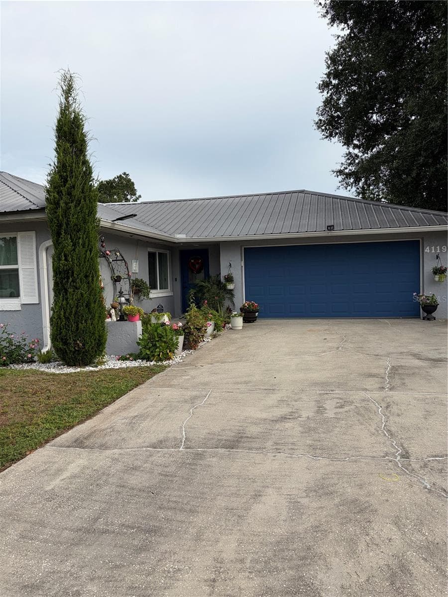 Single Family Residence at 4119 SUNNY LAND DR, LAKELAND, photo 2 of 59