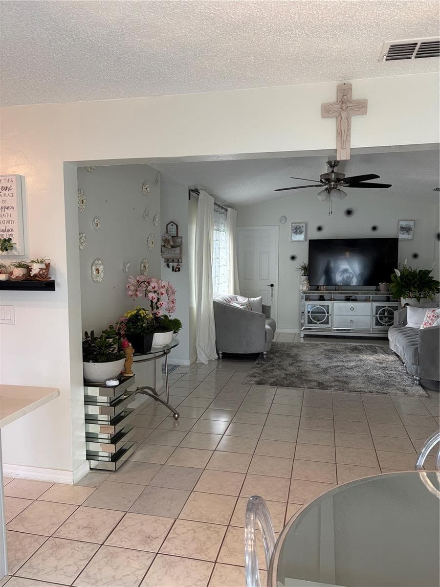 Single Family Residence at 4119 SUNNY LAND DR, LAKELAND, photo 8 of 59