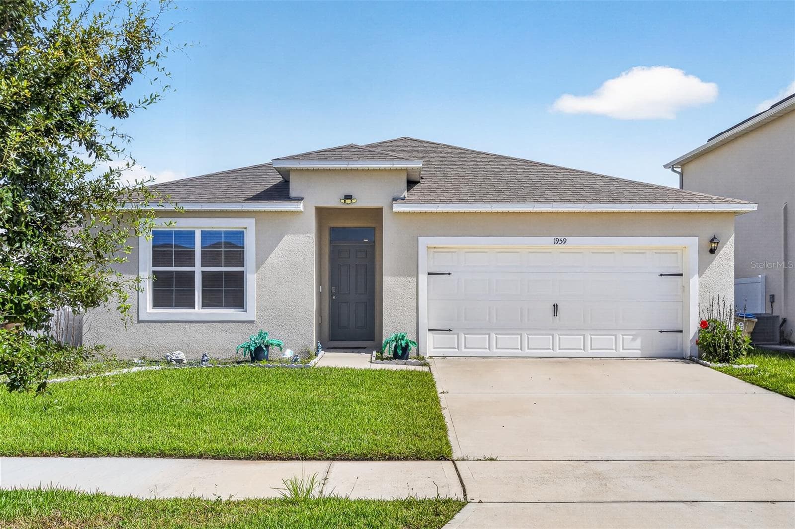 Single Family Residence at 1959 CACUTTA WAY, KISSIMMEE, photo 2 of 50