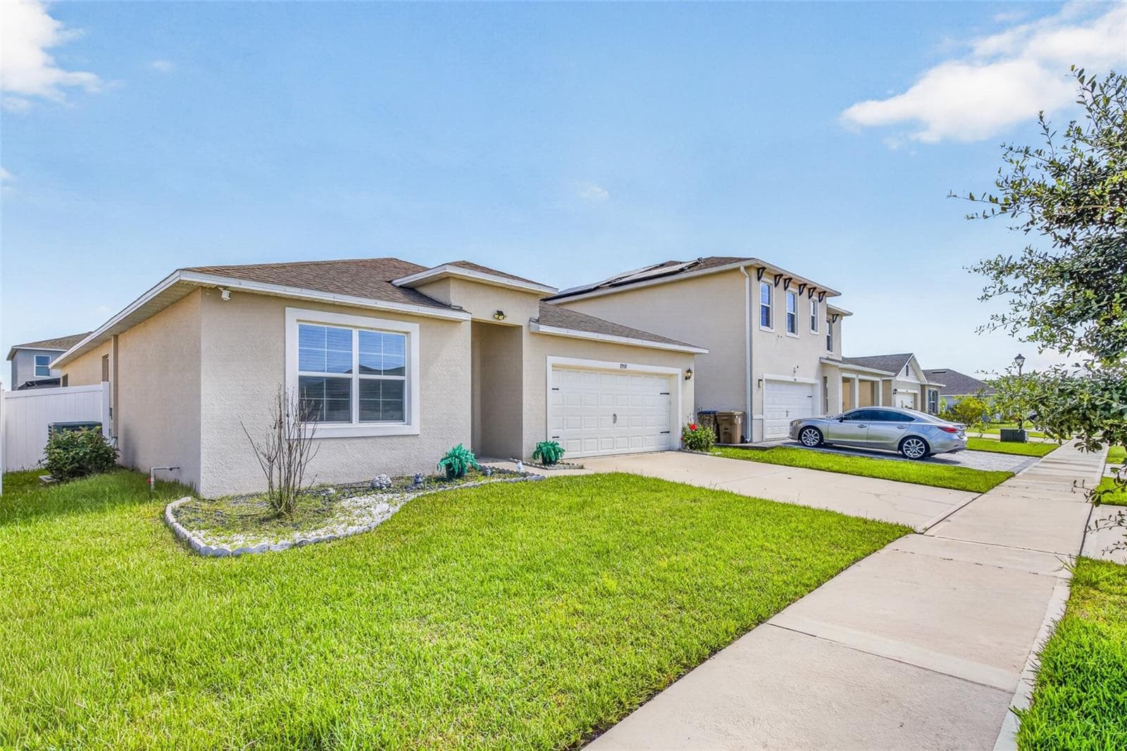 Single Family Residence at 1959 CACUTTA WAY, KISSIMMEE, photo 4 of 50
