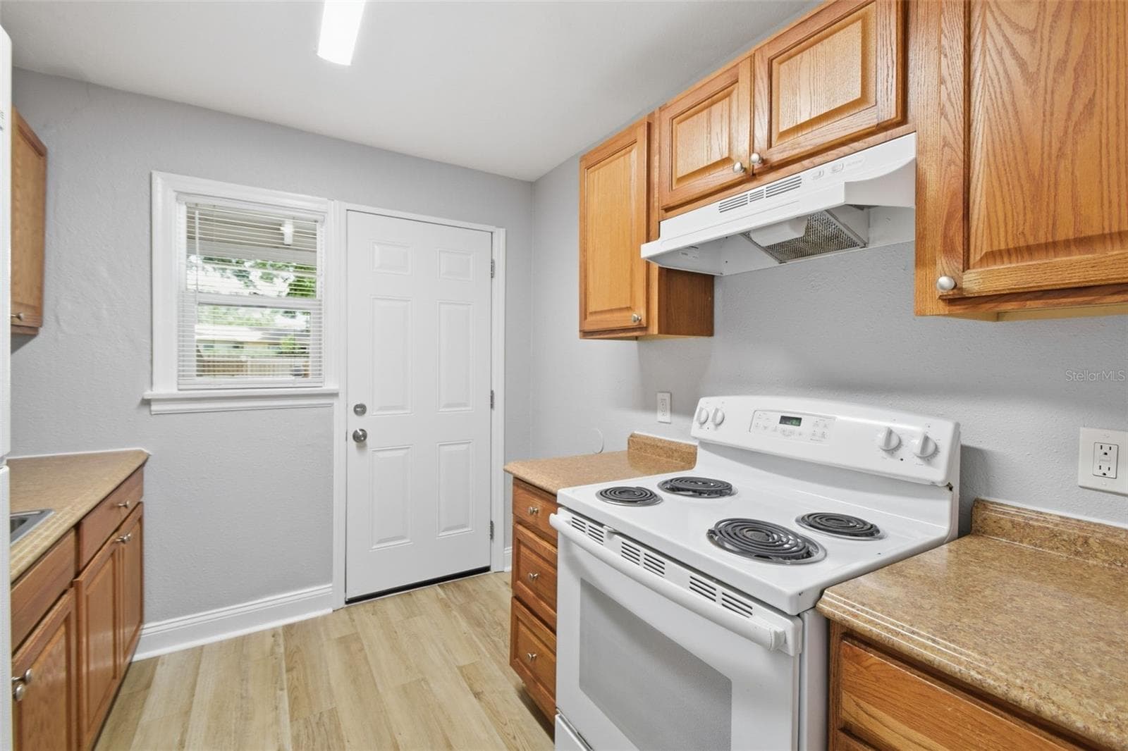 Single Family Residence at 1416 E MOHAWK AVE, TAMPA, photo 14 of 44