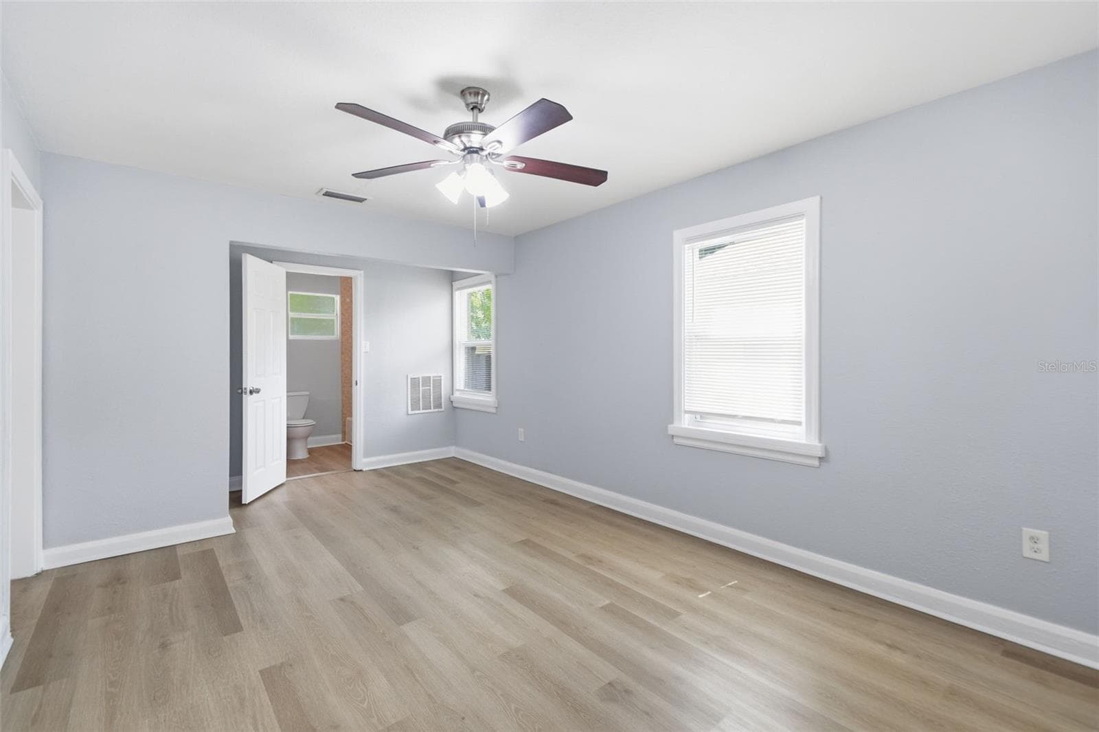 Single Family Residence at 1416 E MOHAWK AVE, TAMPA, photo 19 of 44