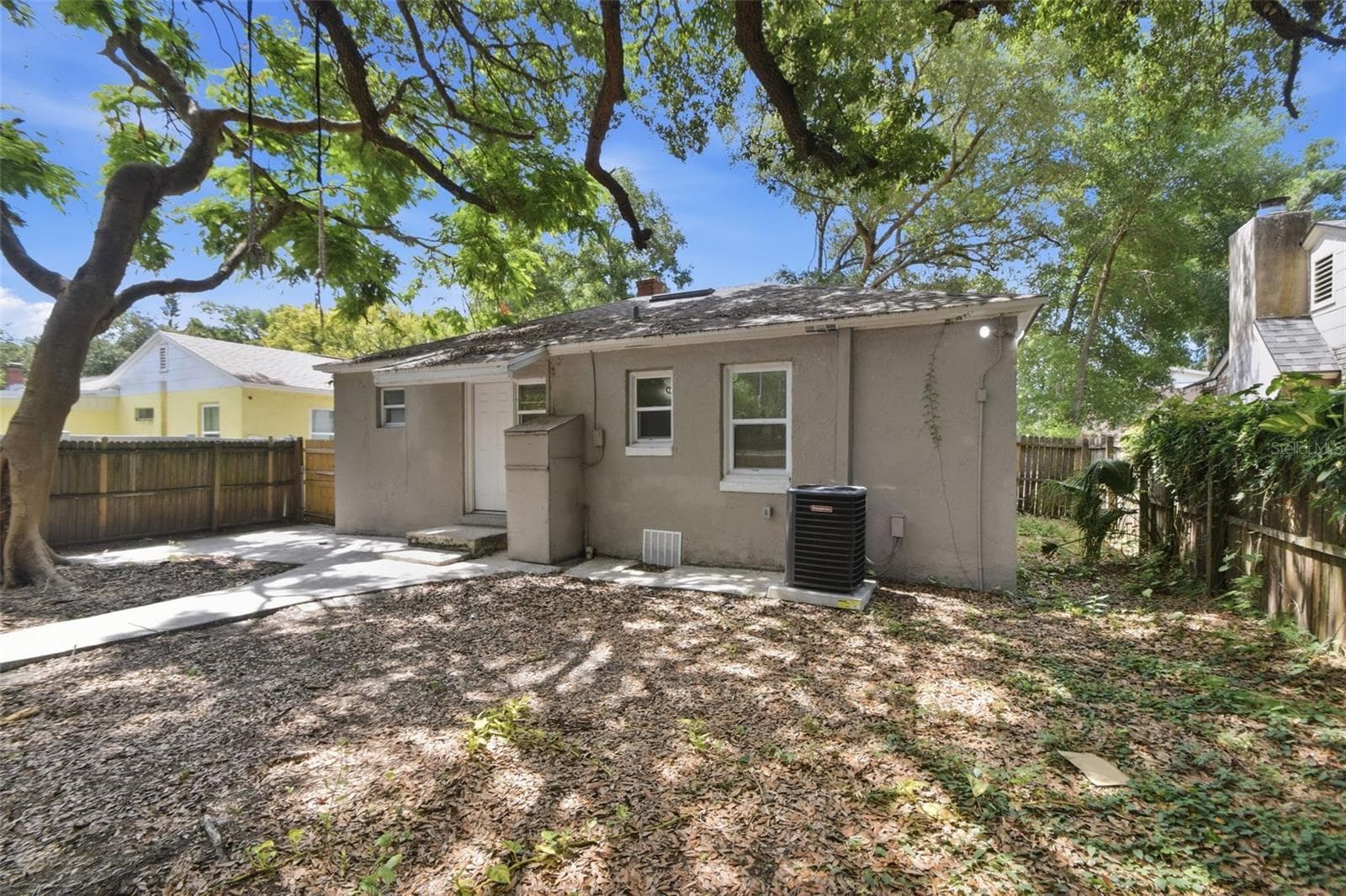 Single Family Residence at 1416 E MOHAWK AVE, TAMPA, photo 39 of 44