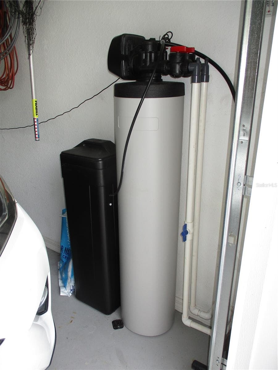 WATER SOFTENER - 11946 SW 137TH LOOP, DUNNELLON