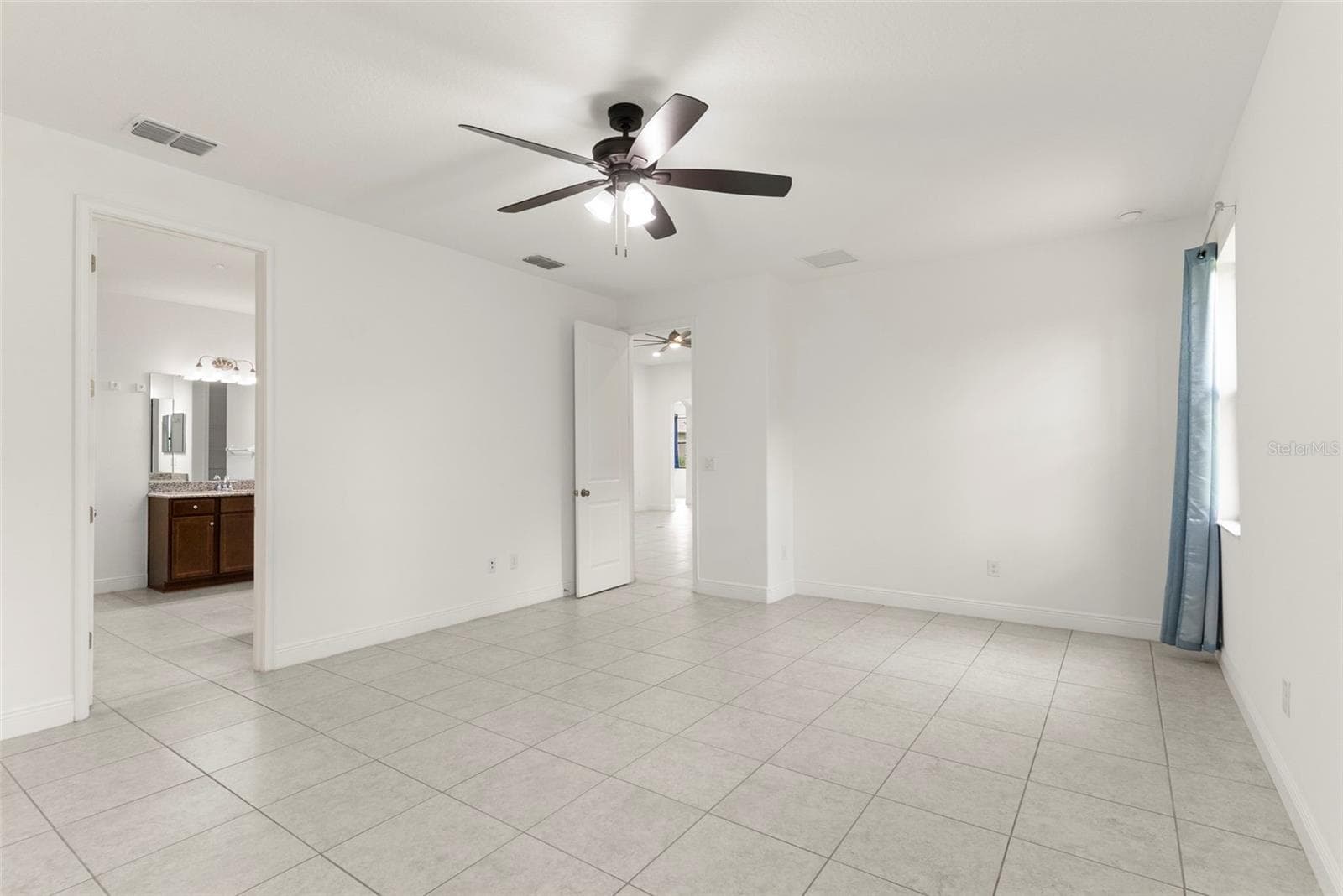 Single Family Residence at 3918 GAVIOTA DR, RUSKIN, photo 17 of 35