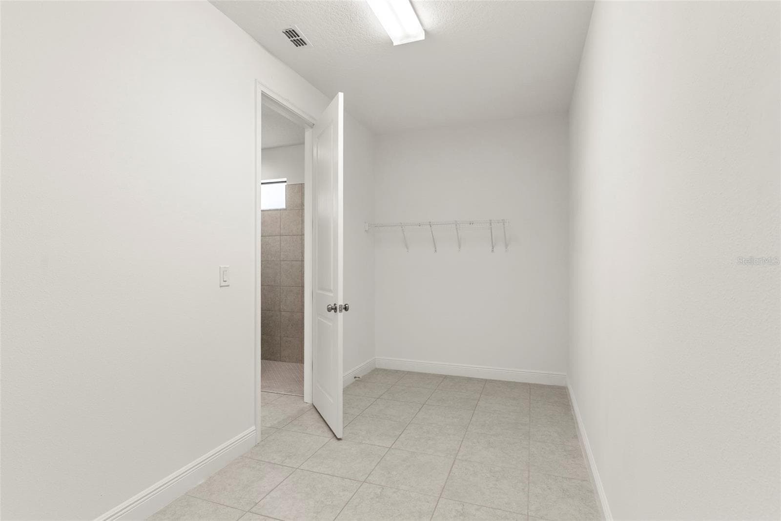 Single Family Residence at 3918 GAVIOTA DR, RUSKIN, photo 19 of 35