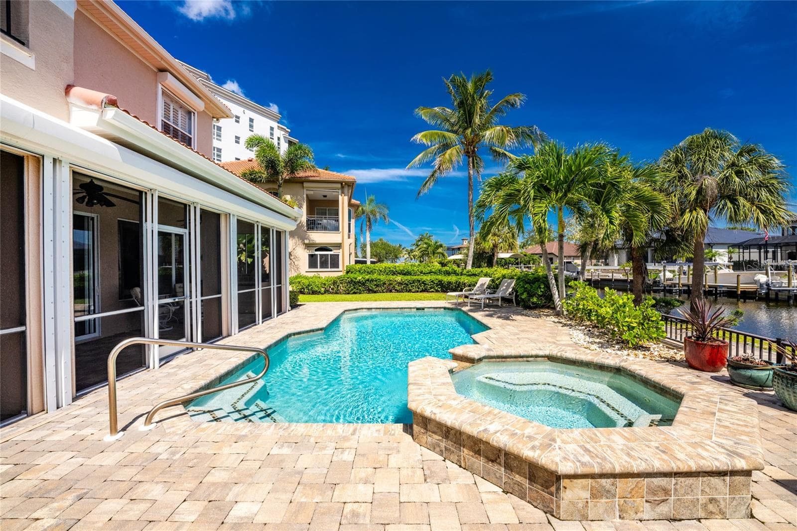 Single Family Residence at 3341 SUNSET KEY CIR, PUNTA GORDA, photo 33 of 82