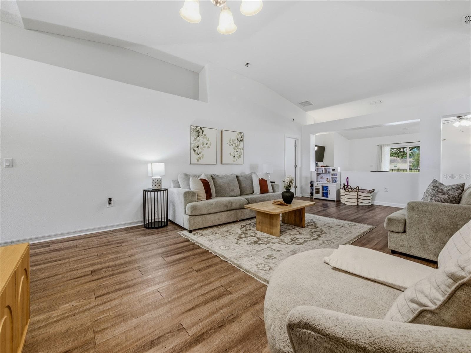Single Family Residence at 7357 CUMBRIA BLVD, JACKSONVILLE, photo 5 of 27