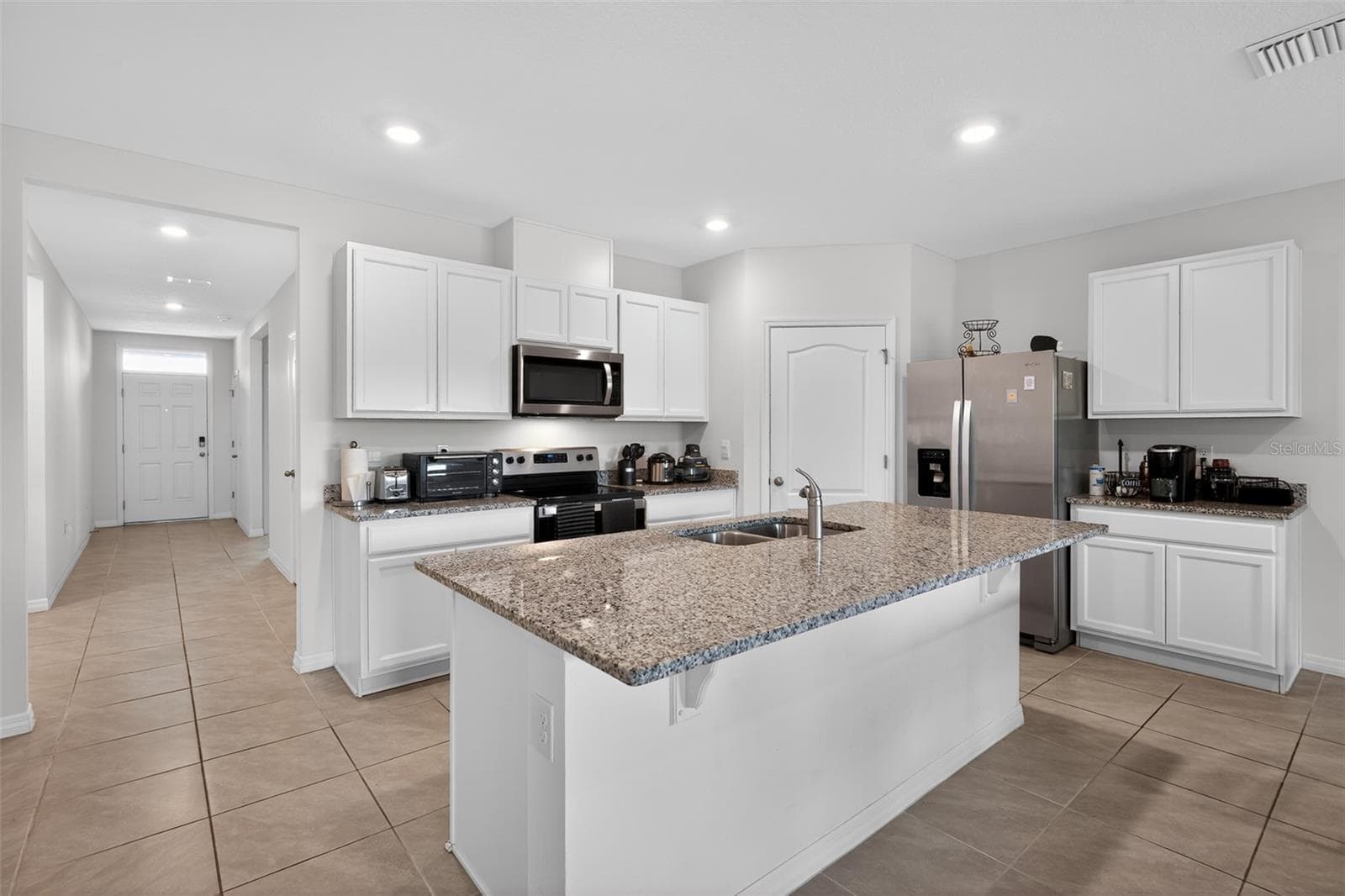 Single Family Residence at 2647 HOUSE FINCH RD, ST CLOUD, photo 11 of 38