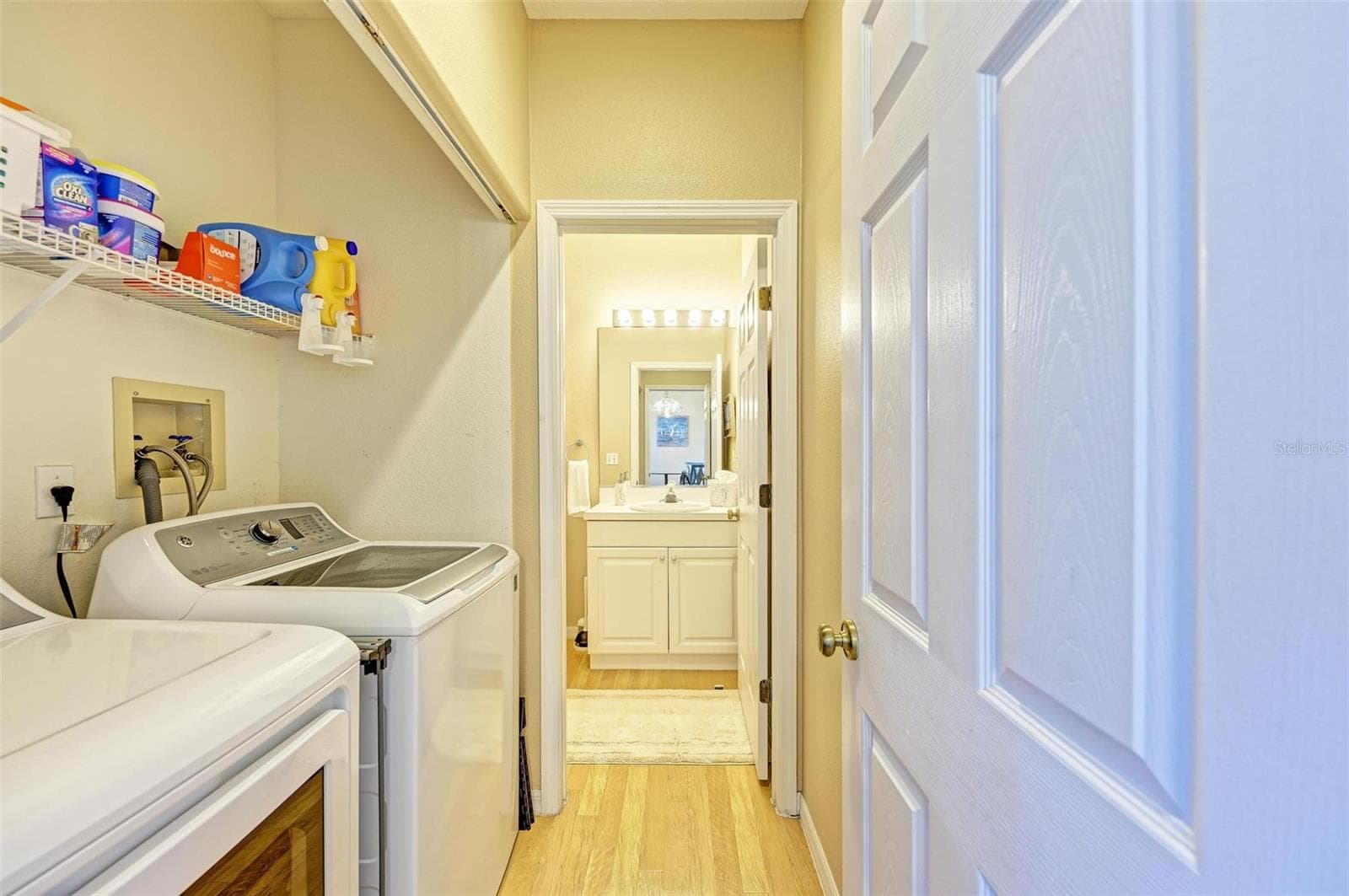 Laundy/Guest Bath - 1469 GULF DR N, BRADENTON BEACH