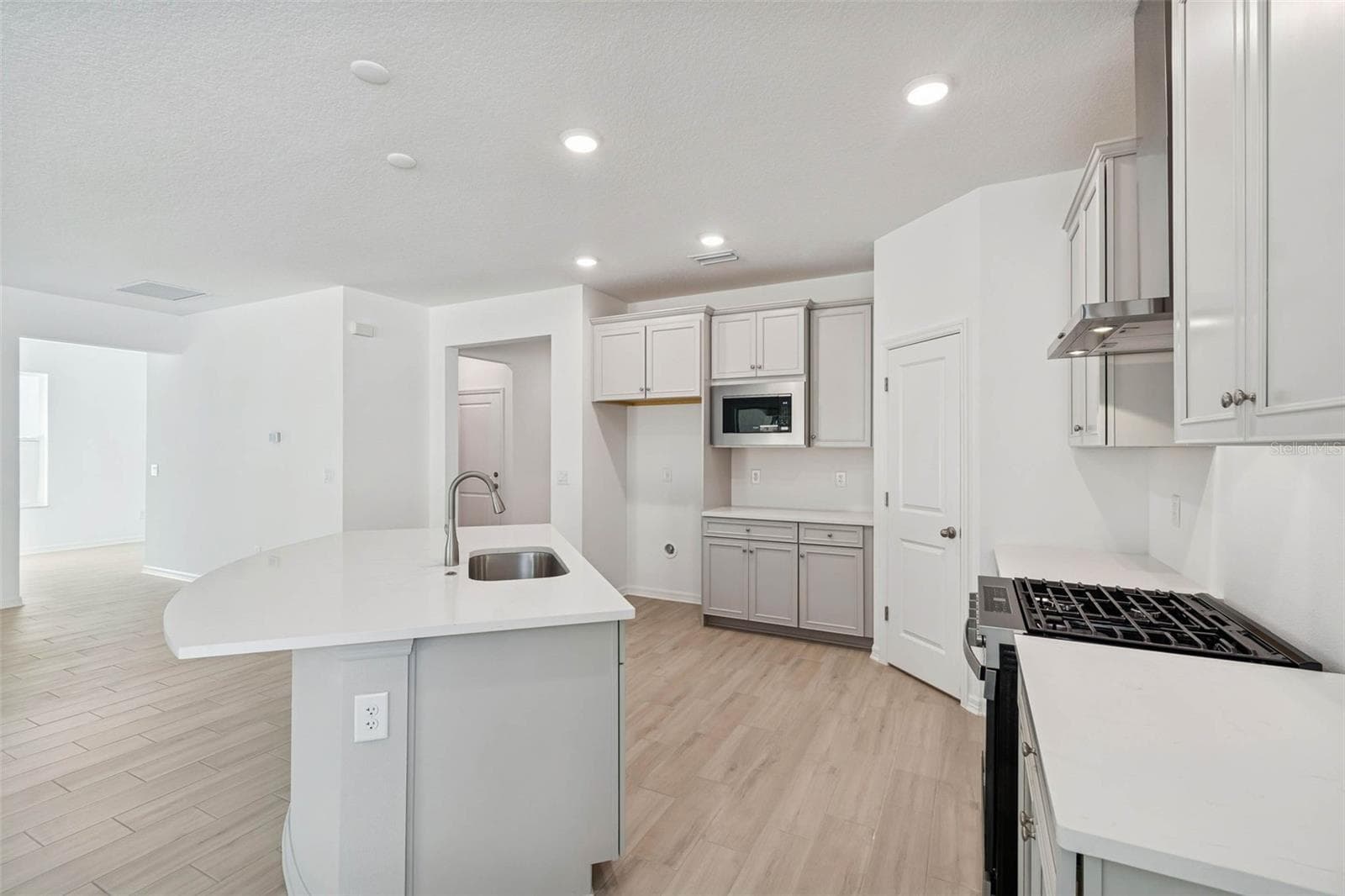 Single Family Residence at 19689 FORT KING RUN, BROOKSVILLE, photo 19 of 56