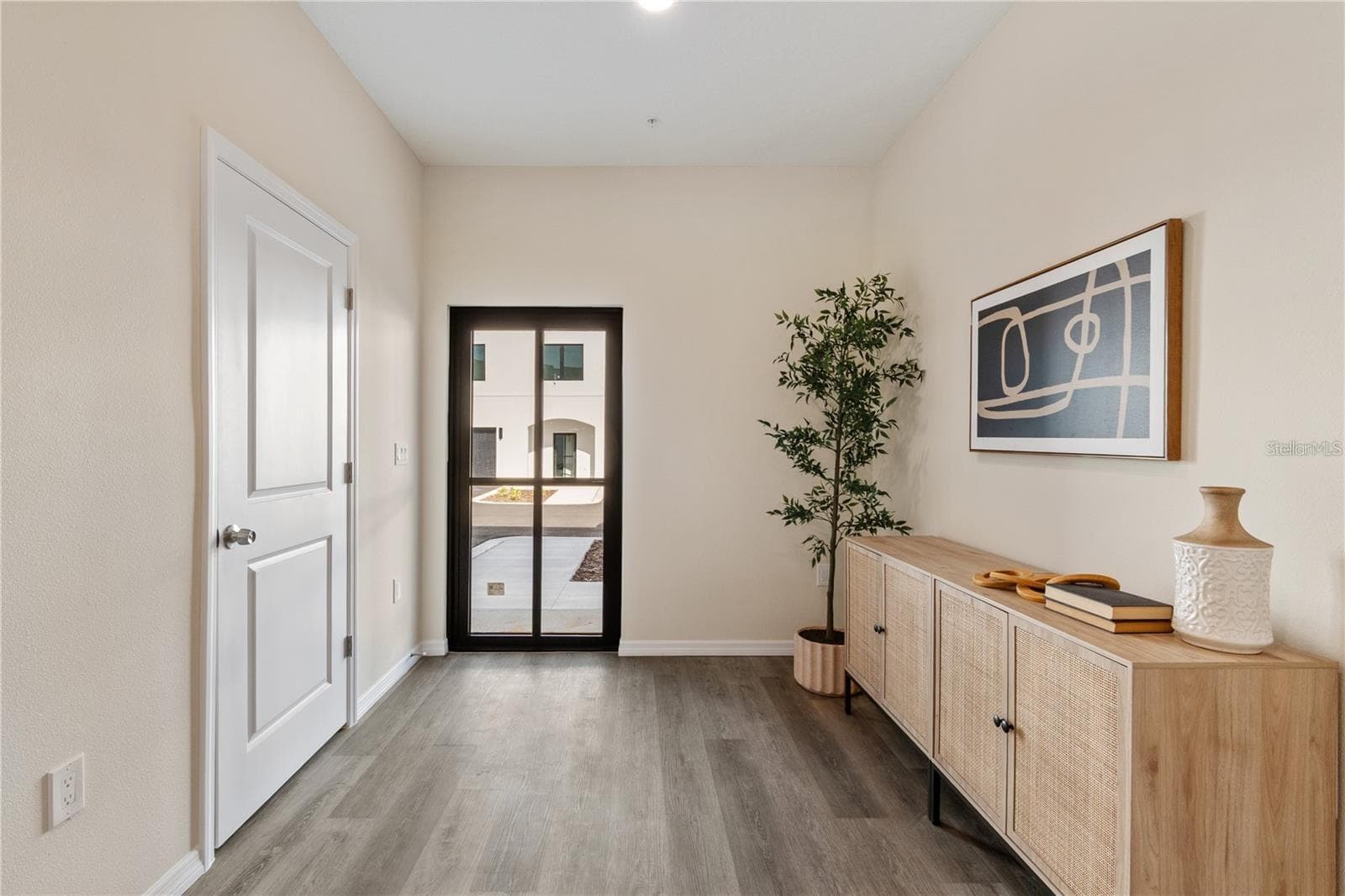 Townhouse at 4367 CAMBIO GARDENS CT, TAMPA, photo 3 of 16
