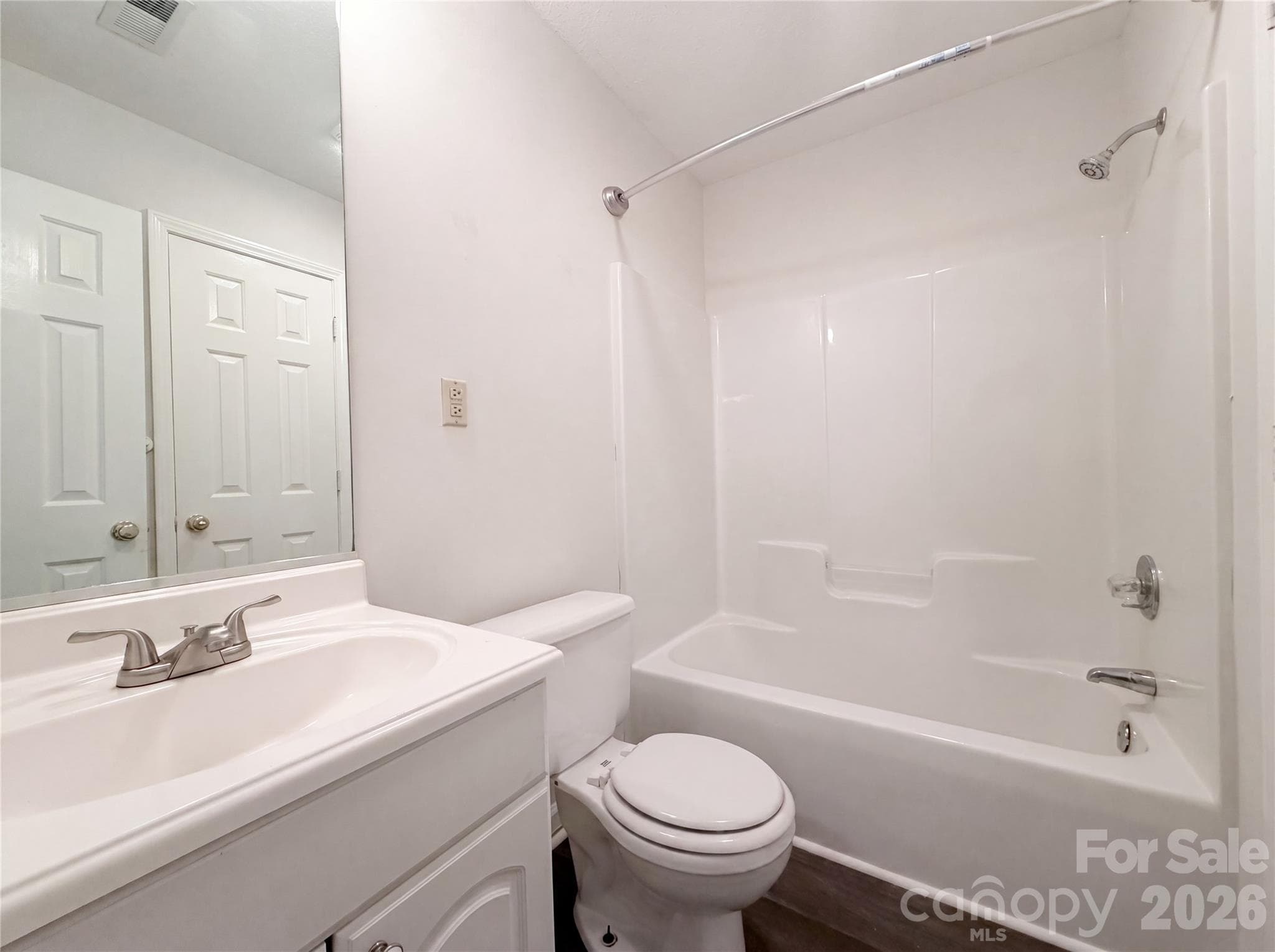 Single Family Residence at 221 Grandview Drive, Statesville, photo 12 of 15