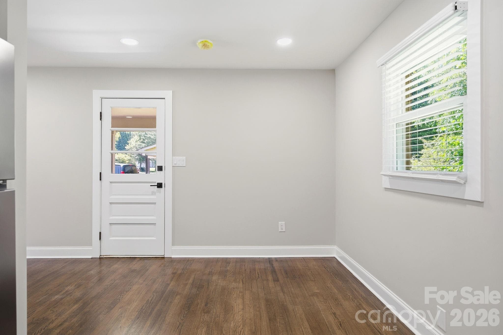 Cozy Breakfast Nook - Mooresville