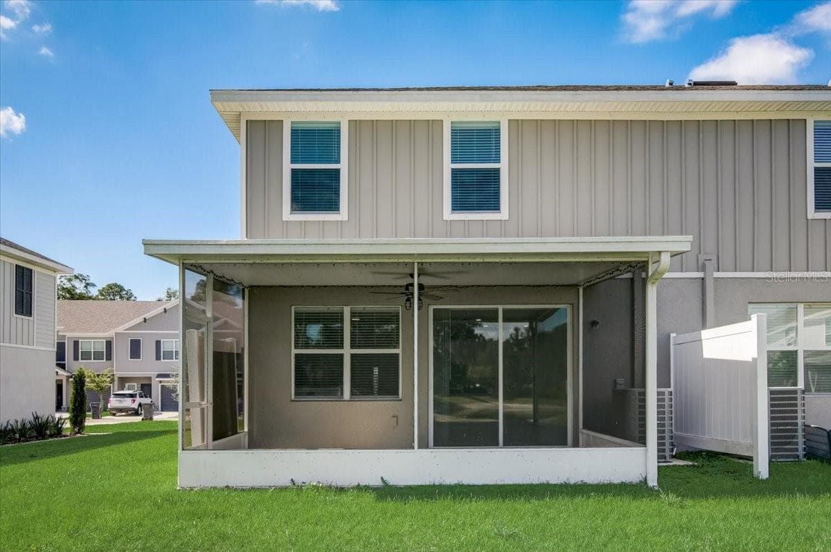 Rear Exterior - 10916 QUICKWATER CT, RIVERVIEW