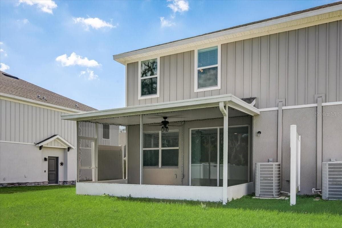 Rear Exterior - 10916 QUICKWATER CT, RIVERVIEW