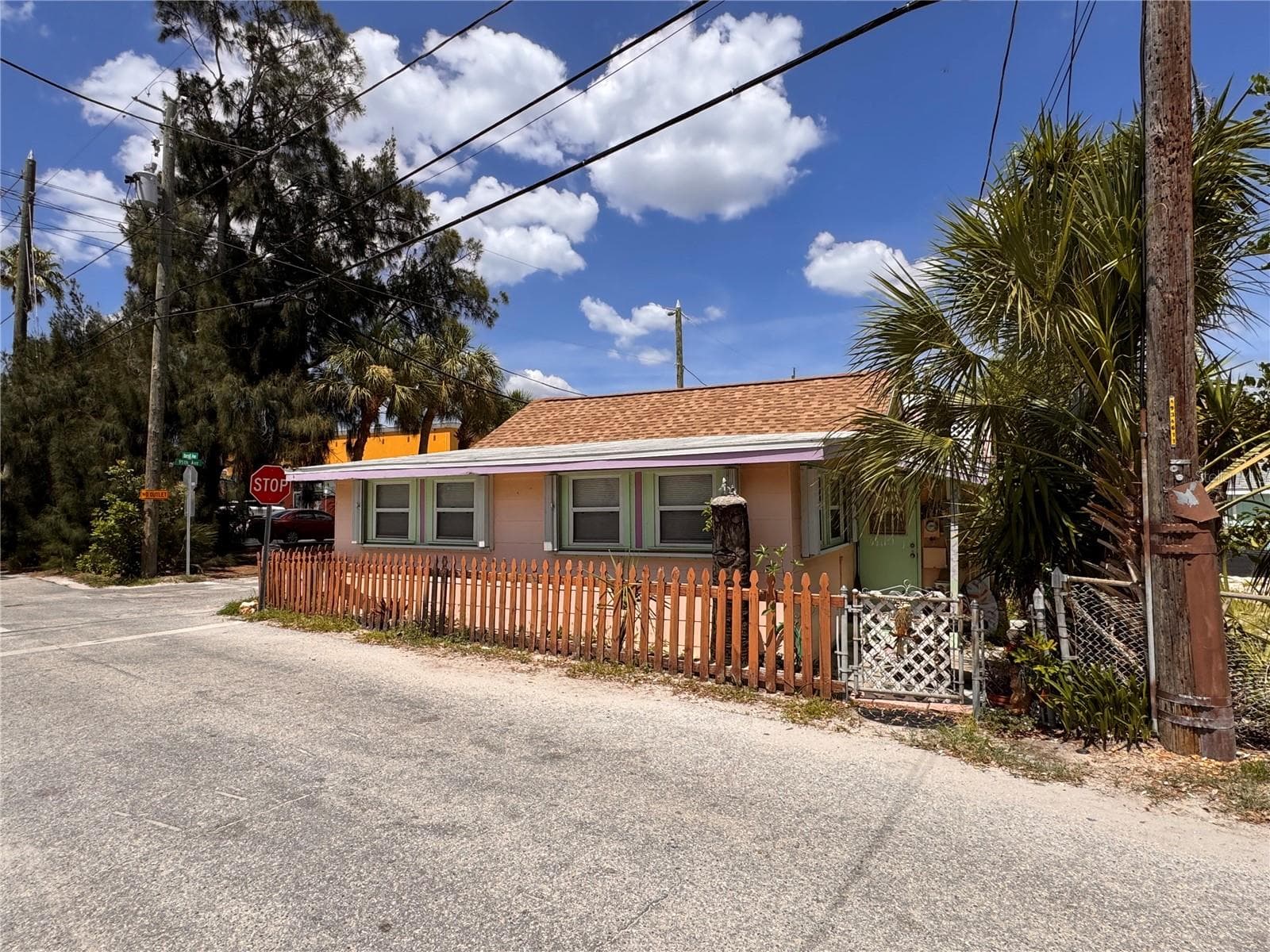 101 95TH AVE