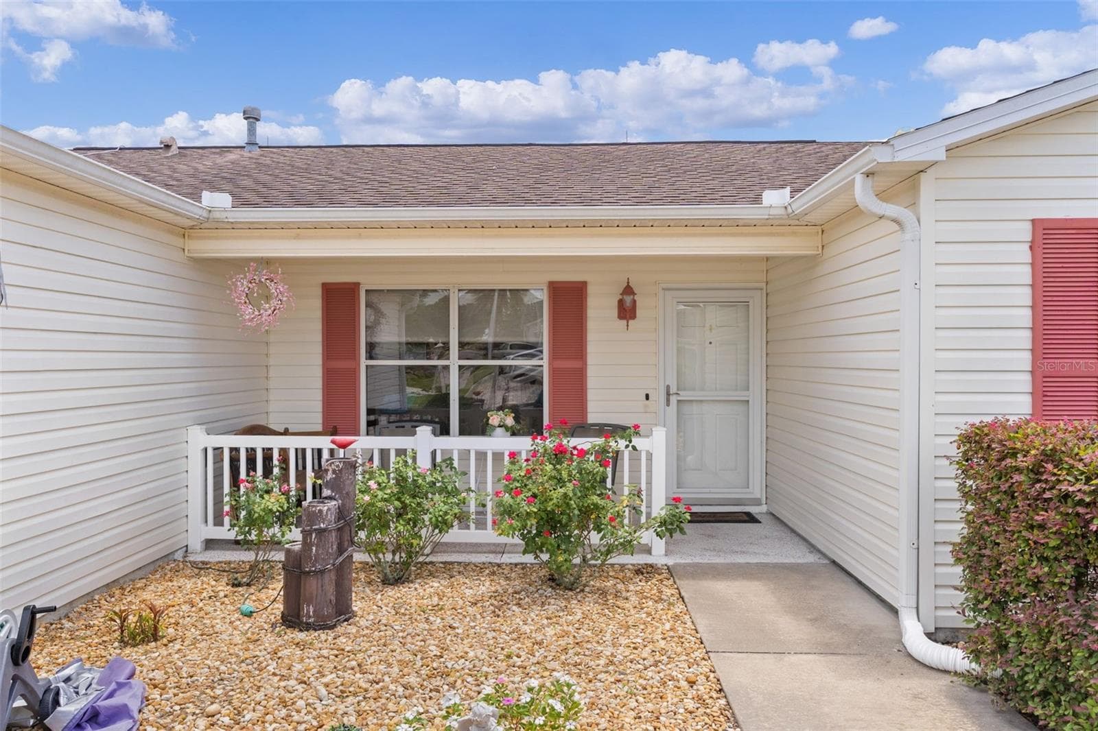 Single Family Residence at 1317 CARVELLO DR, THE VILLAGES, photo 5 of 47