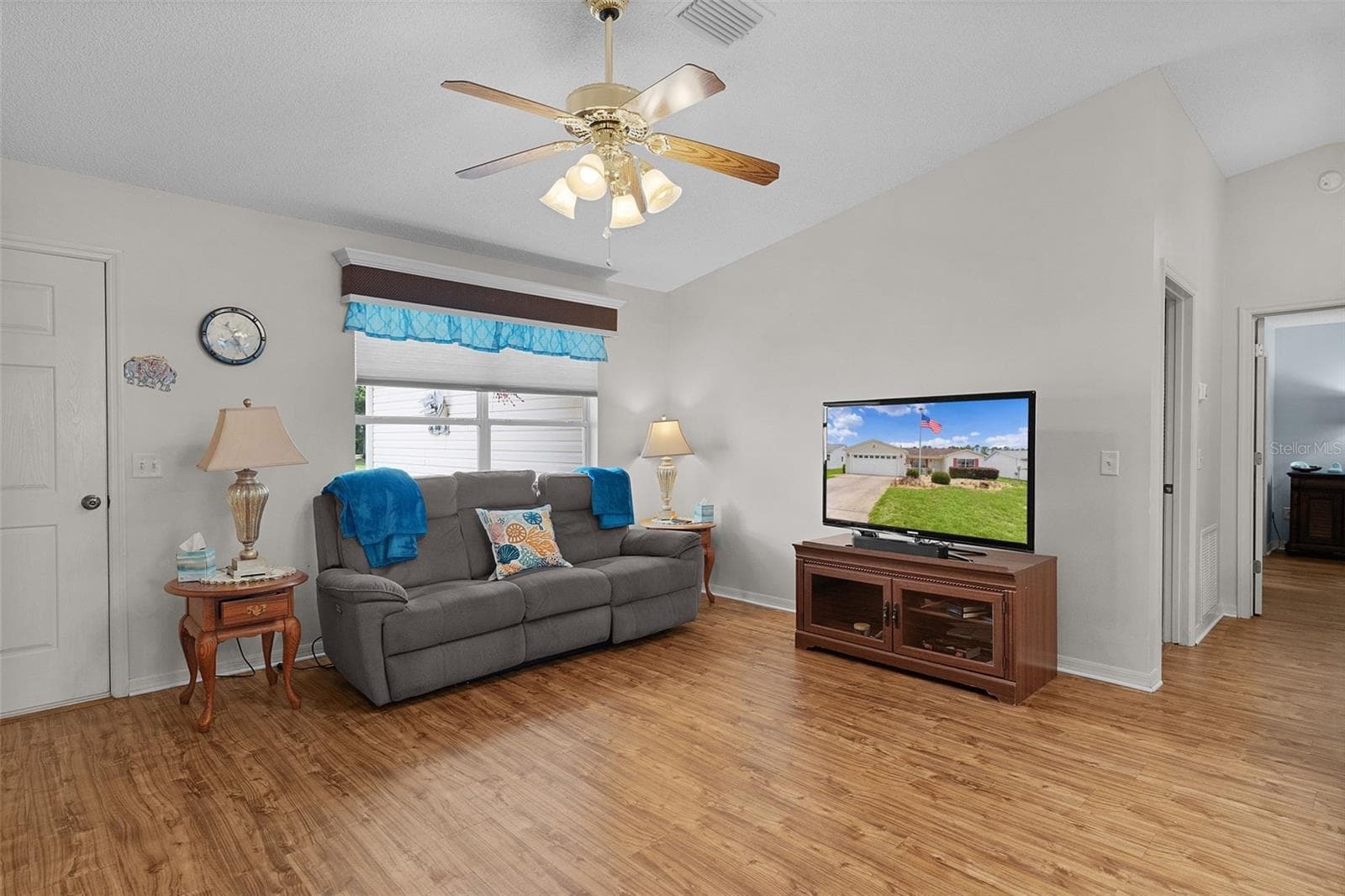 Single Family Residence at 1317 CARVELLO DR, THE VILLAGES, photo 10 of 47