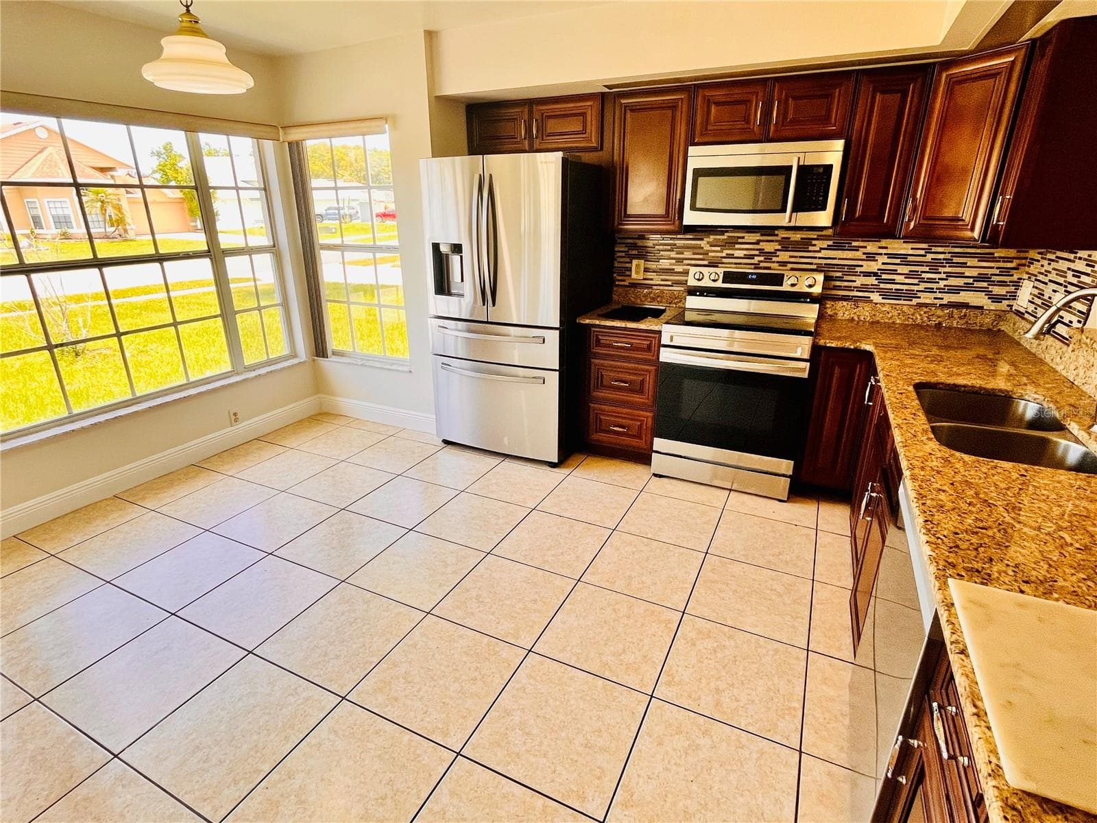 Single Family Residence at 13534 TEXAS WOODS CIR, ORLANDO, photo 3 of 12