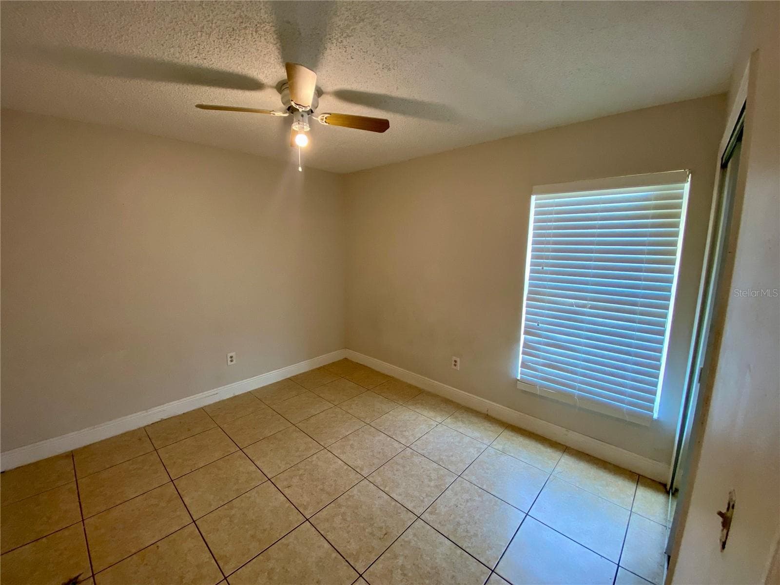 Single Family Residence at 13534 TEXAS WOODS CIR, ORLANDO, photo 6 of 12