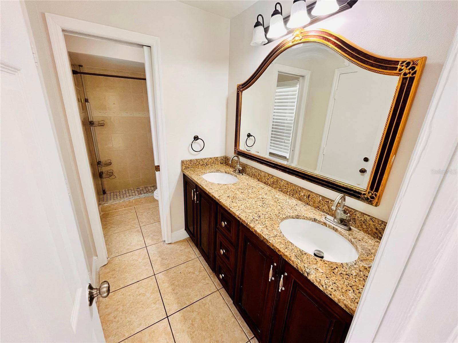 Single Family Residence at 13534 TEXAS WOODS CIR, ORLANDO, photo 9 of 12