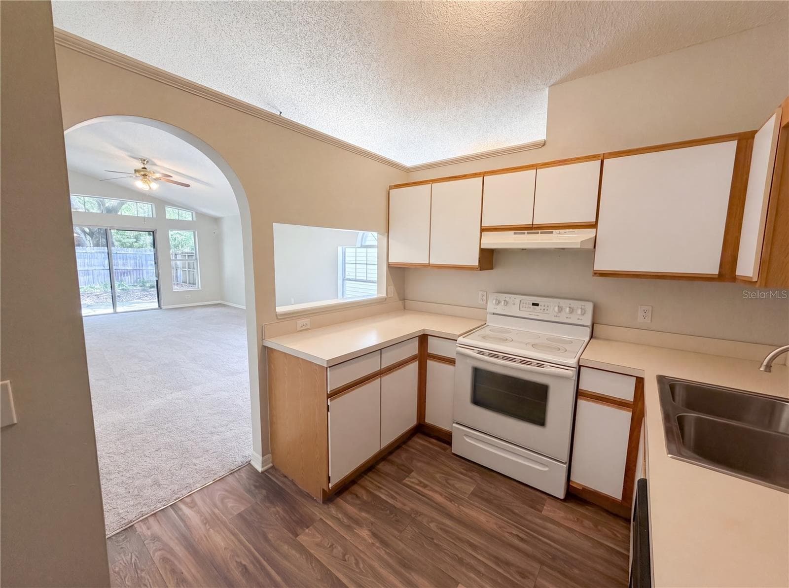 Single Family Residence at 114 PAMALA CT, SANFORD, photo 8 of 19