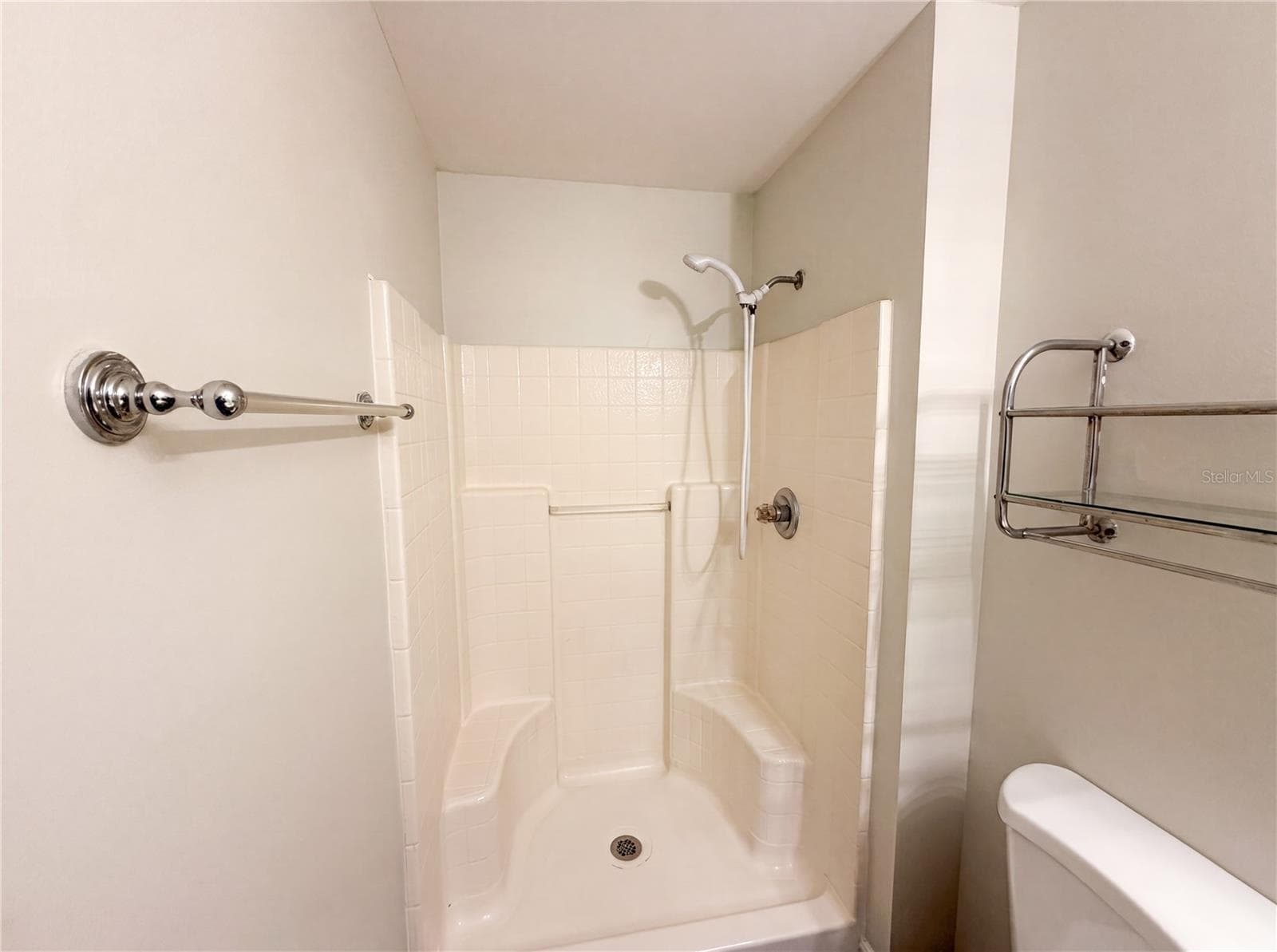Single Family Residence at 114 PAMALA CT, SANFORD, photo 13 of 19