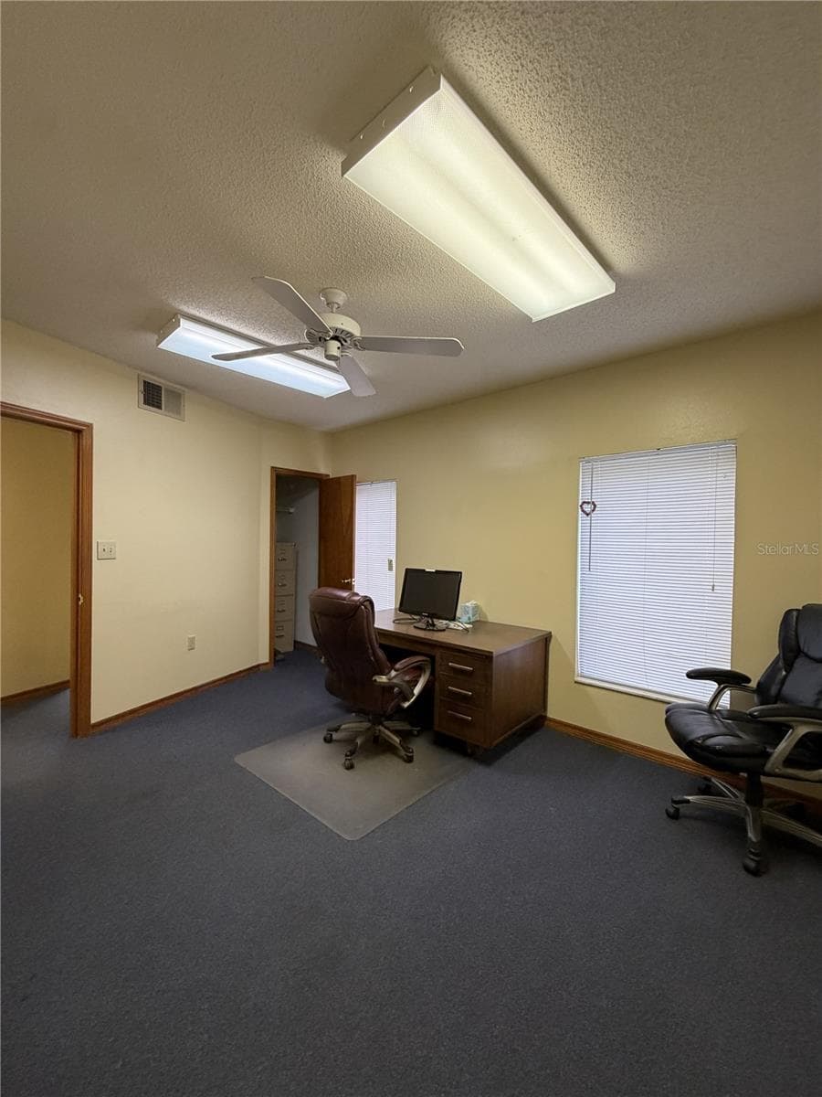 Doctor's office - 1400 W OAK ST #C1/D2, KISSIMMEE