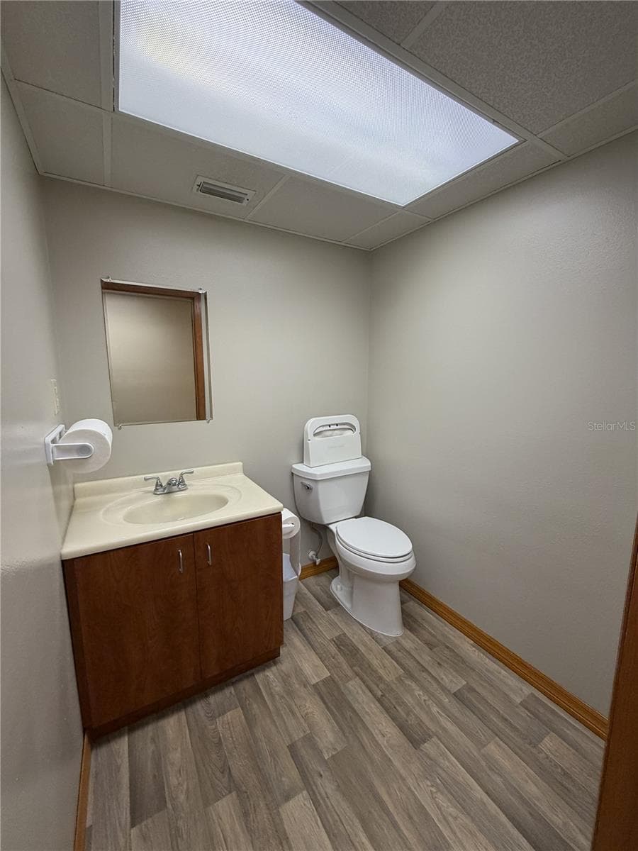 Restroom 3 - 1400 W OAK ST #C1/D2, KISSIMMEE