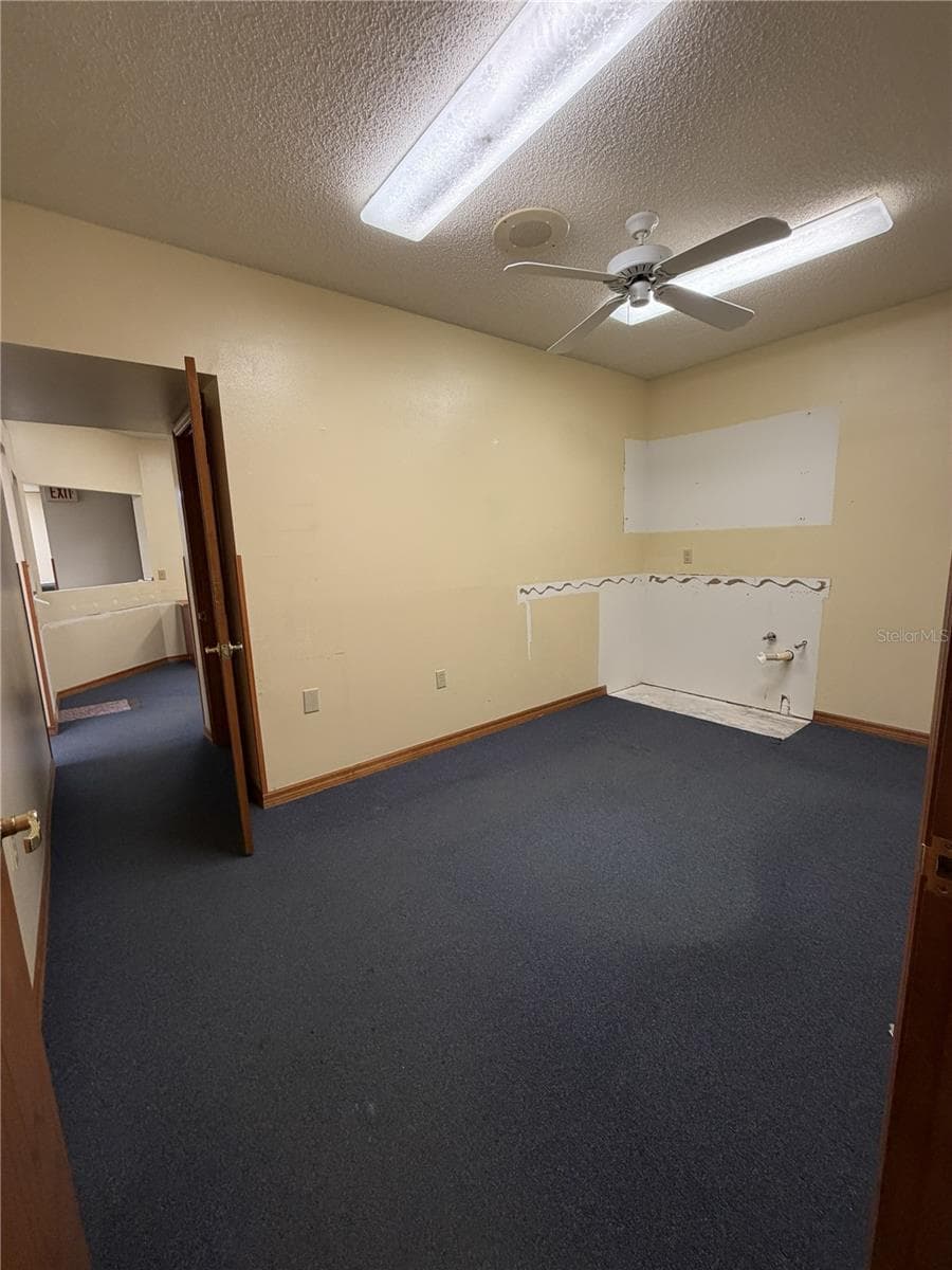 Manager's office/breakroom - 1400 W OAK ST #C1/D2, KISSIMMEE