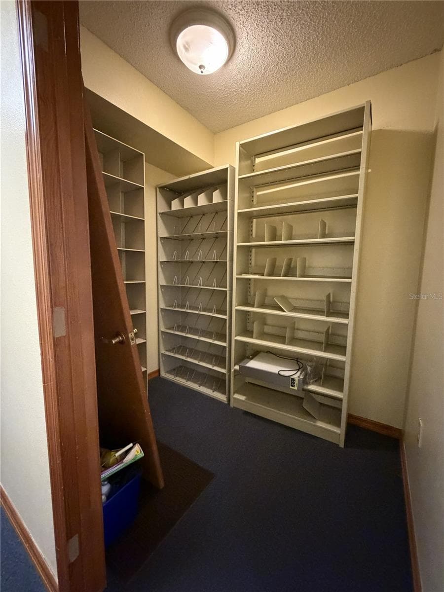 Records Room - 1400 W OAK ST #C1/D2, KISSIMMEE