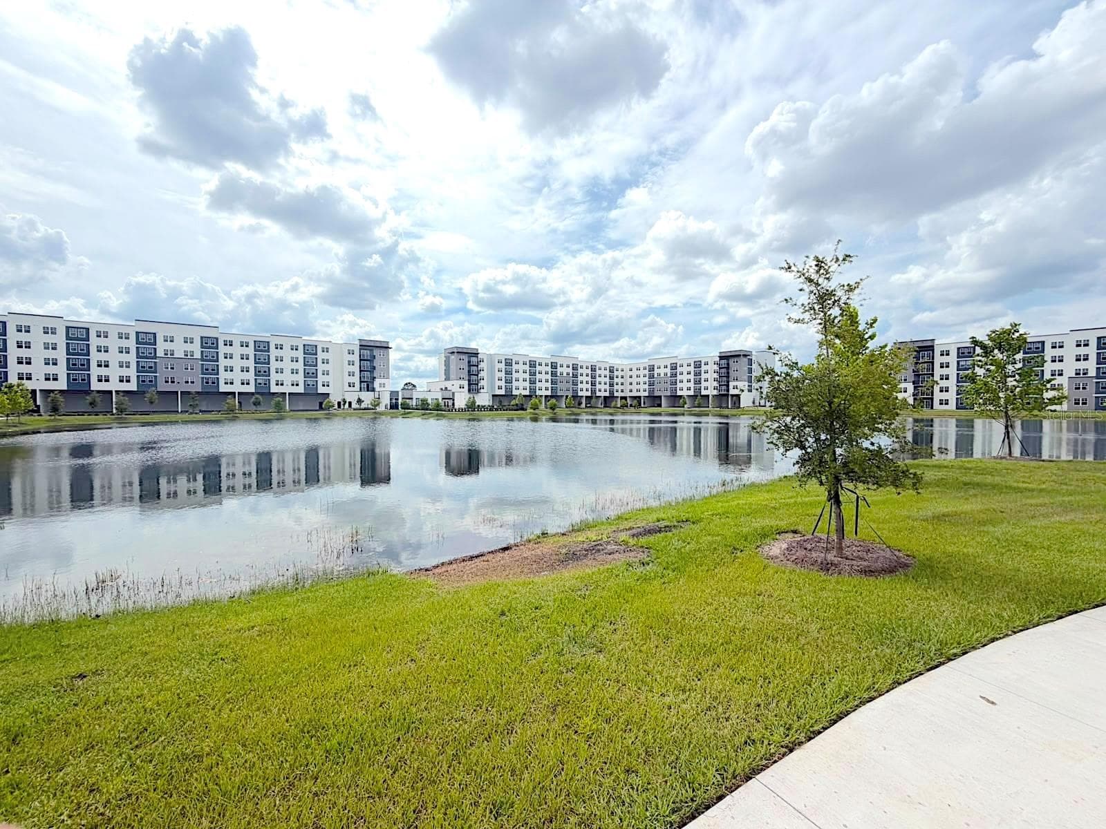 5587 MILLENIA PARK BLVD #207