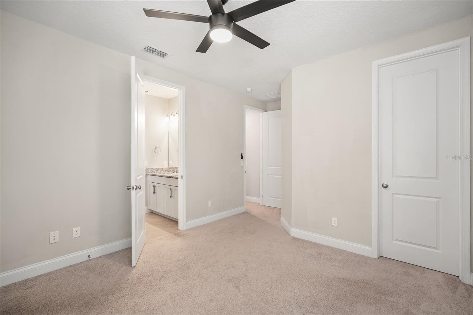 Single Family Residence at 10713 BELLE MAISONS DR, ORLANDO, photo 21 of 59