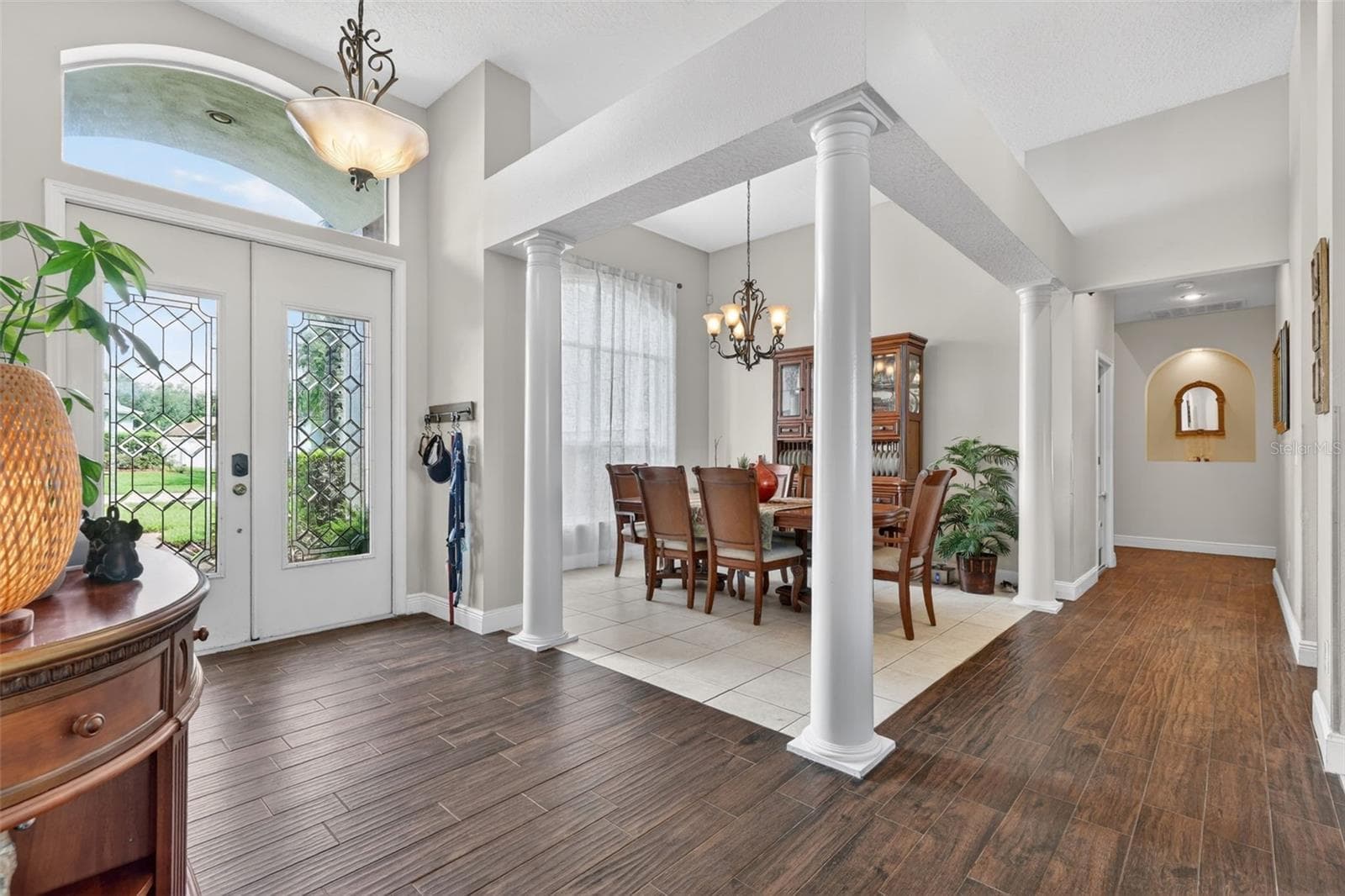 Single Family Residence at 4552 LAKE CALABAY DR, ORLANDO, photo 9 of 82